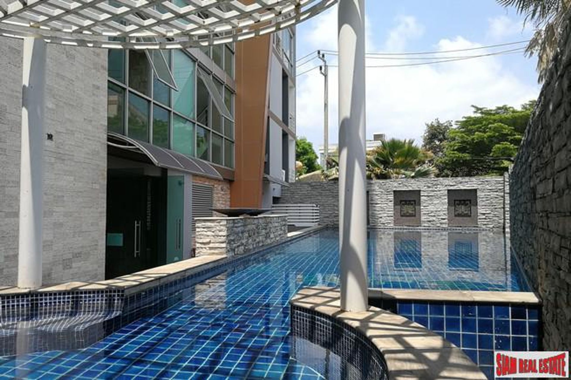 Condominium dans Ban O Pao, Krung Thep Maha Nakhon 10026379