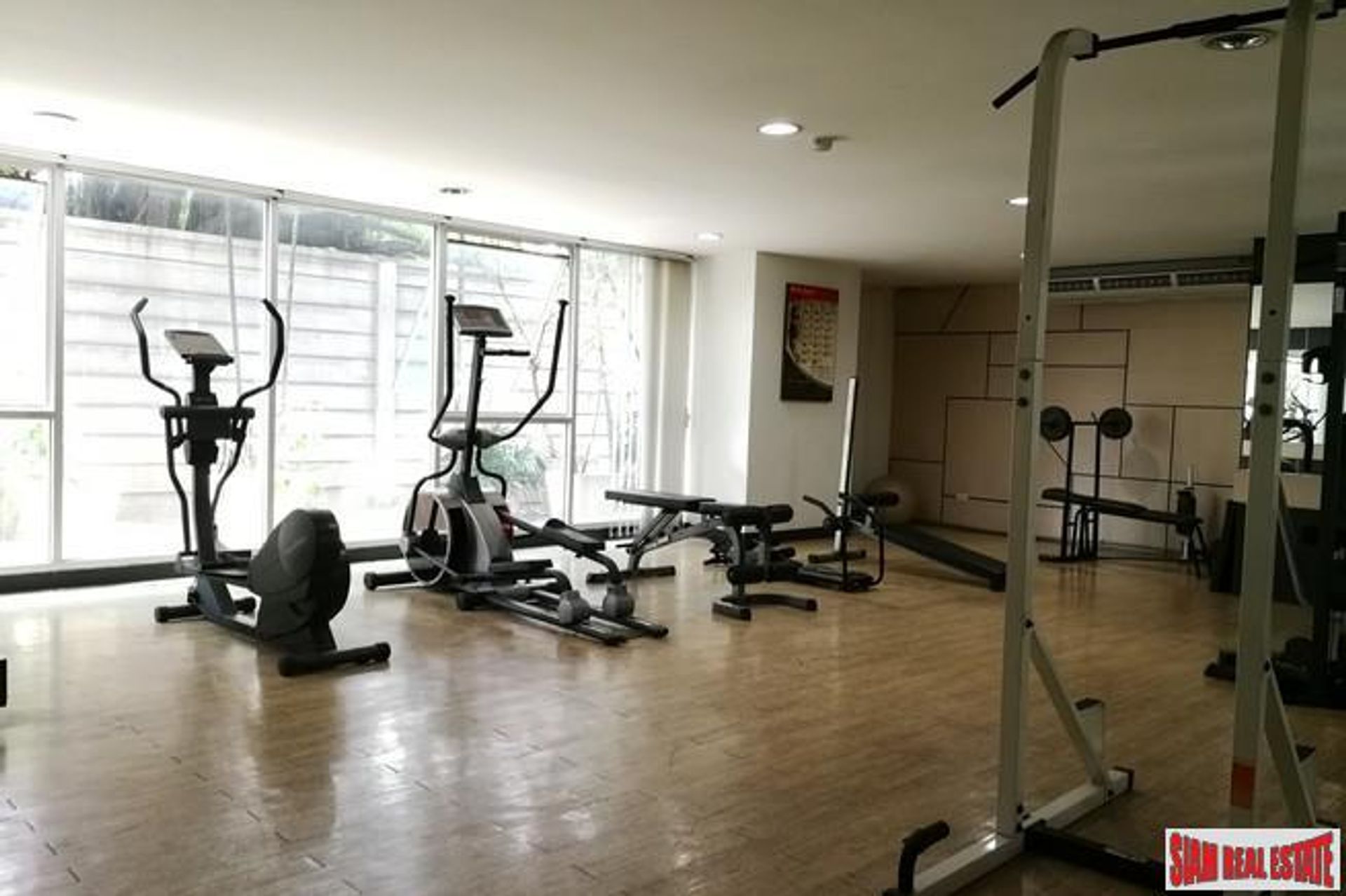 Condominium dans Ban O Pao, Krung Thep Maha Nakhon 10026379