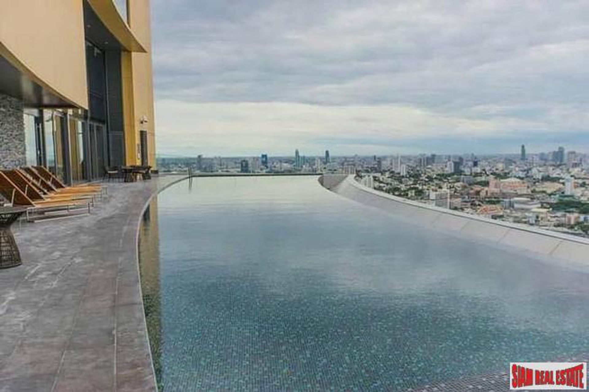 Condominium dans Phrom Phong, Bangkok 10026391