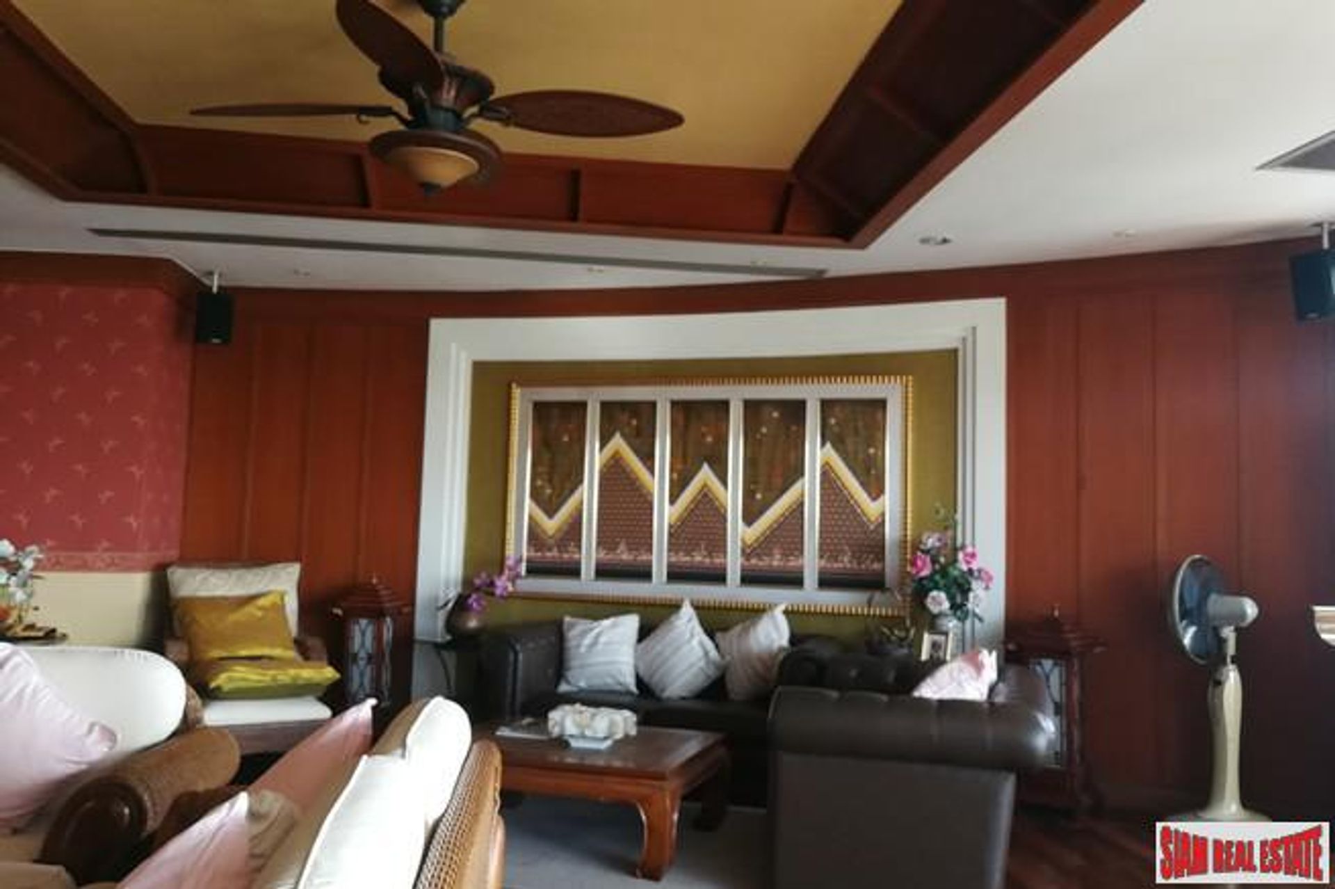 Condominio nel Yan Nawa, Krung Thep Maha Nakhon 10026396