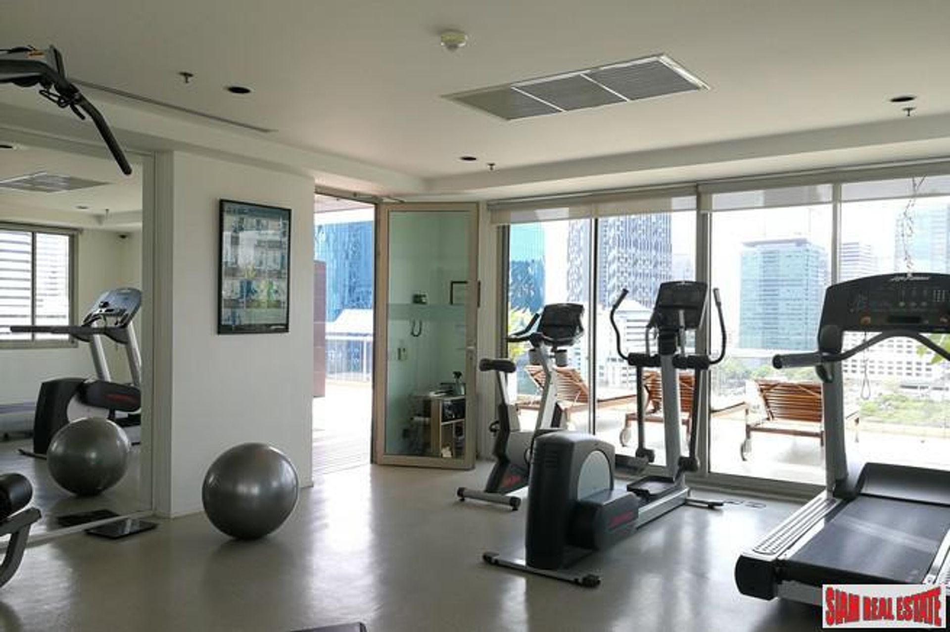 Condominium in Sala Daeng, Bangkok 10026399