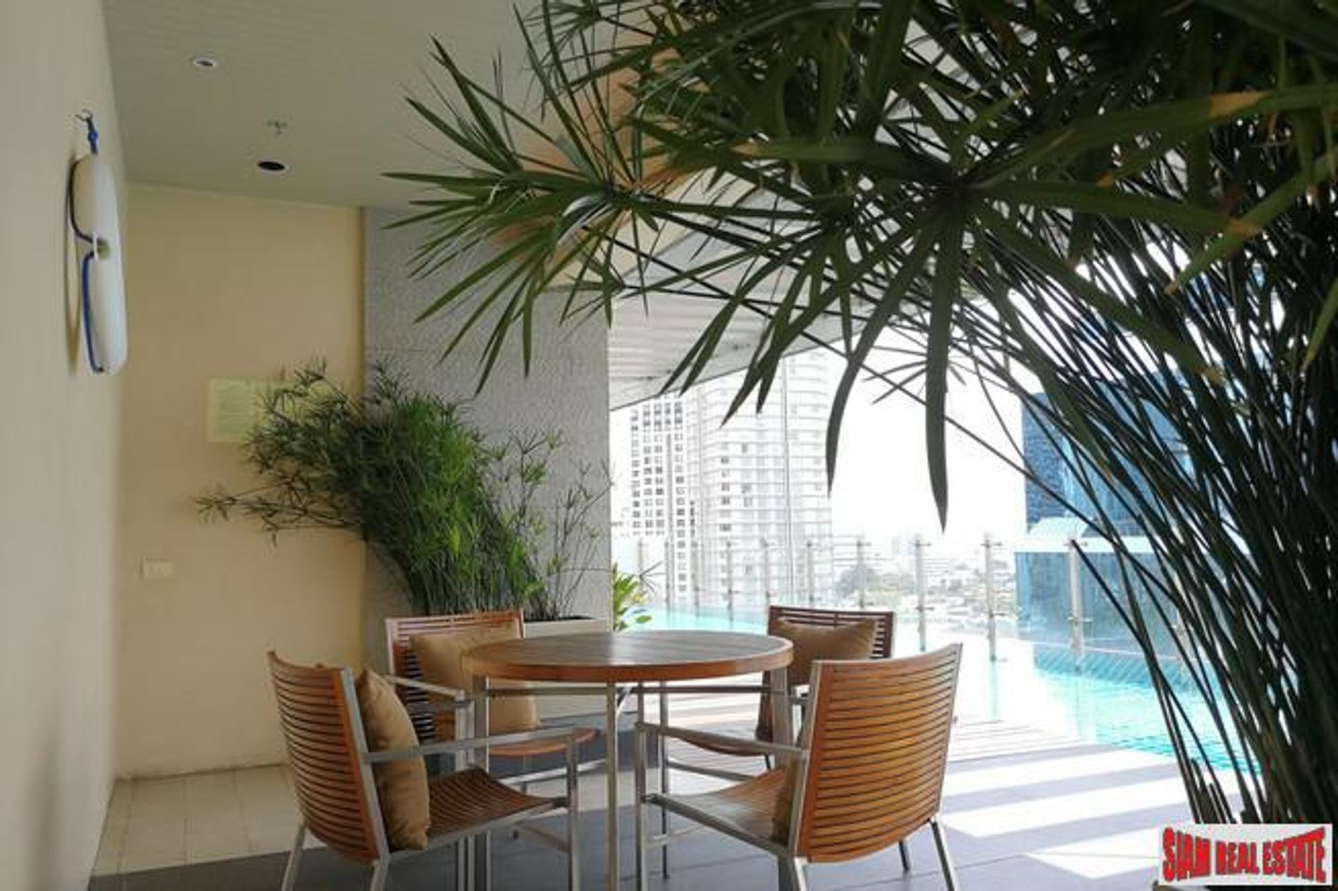 Condominium in Sala Daeng, Bangkok 10026399