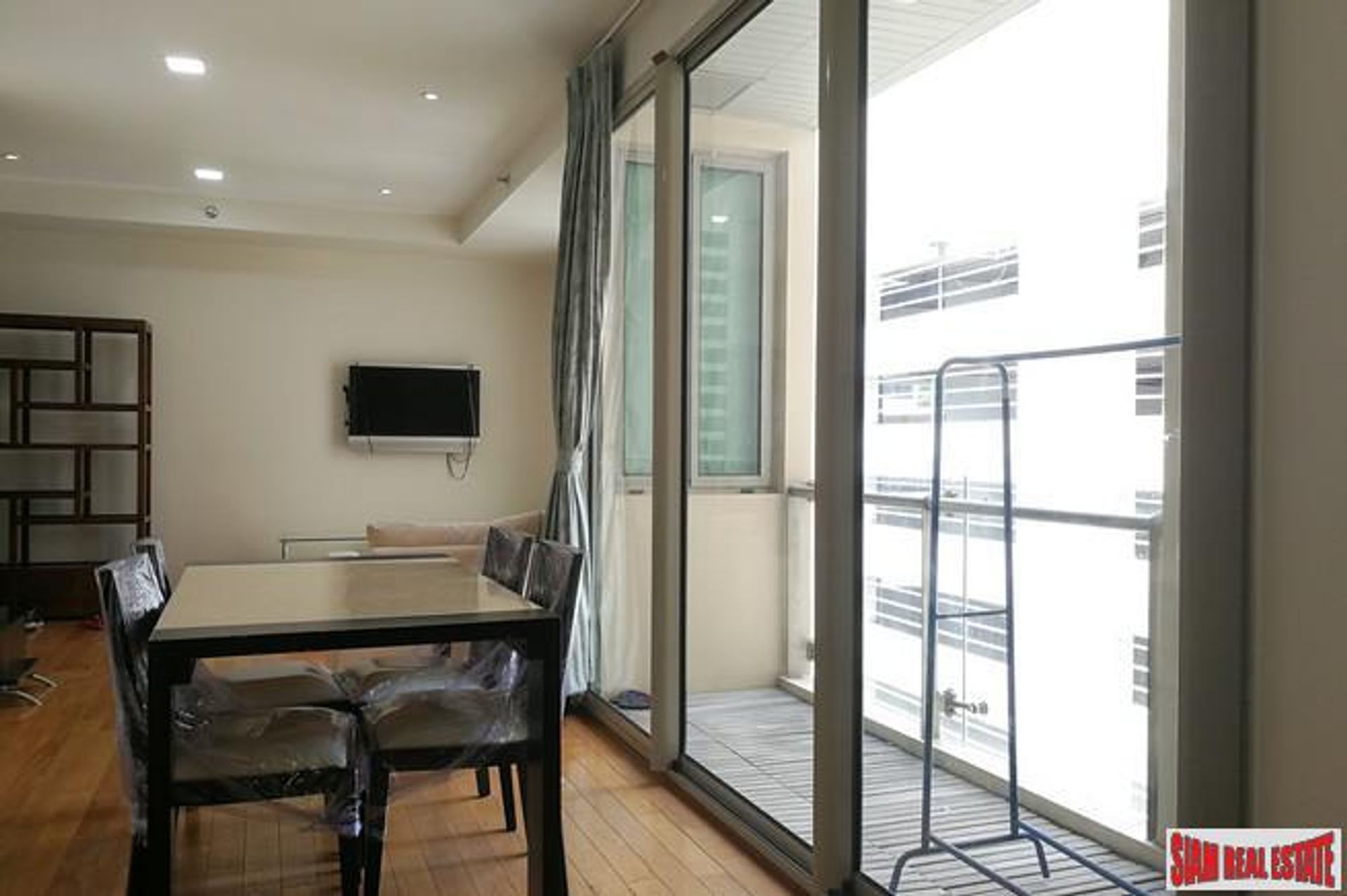 Condominium in Sala Daeng, Bangkok 10026399