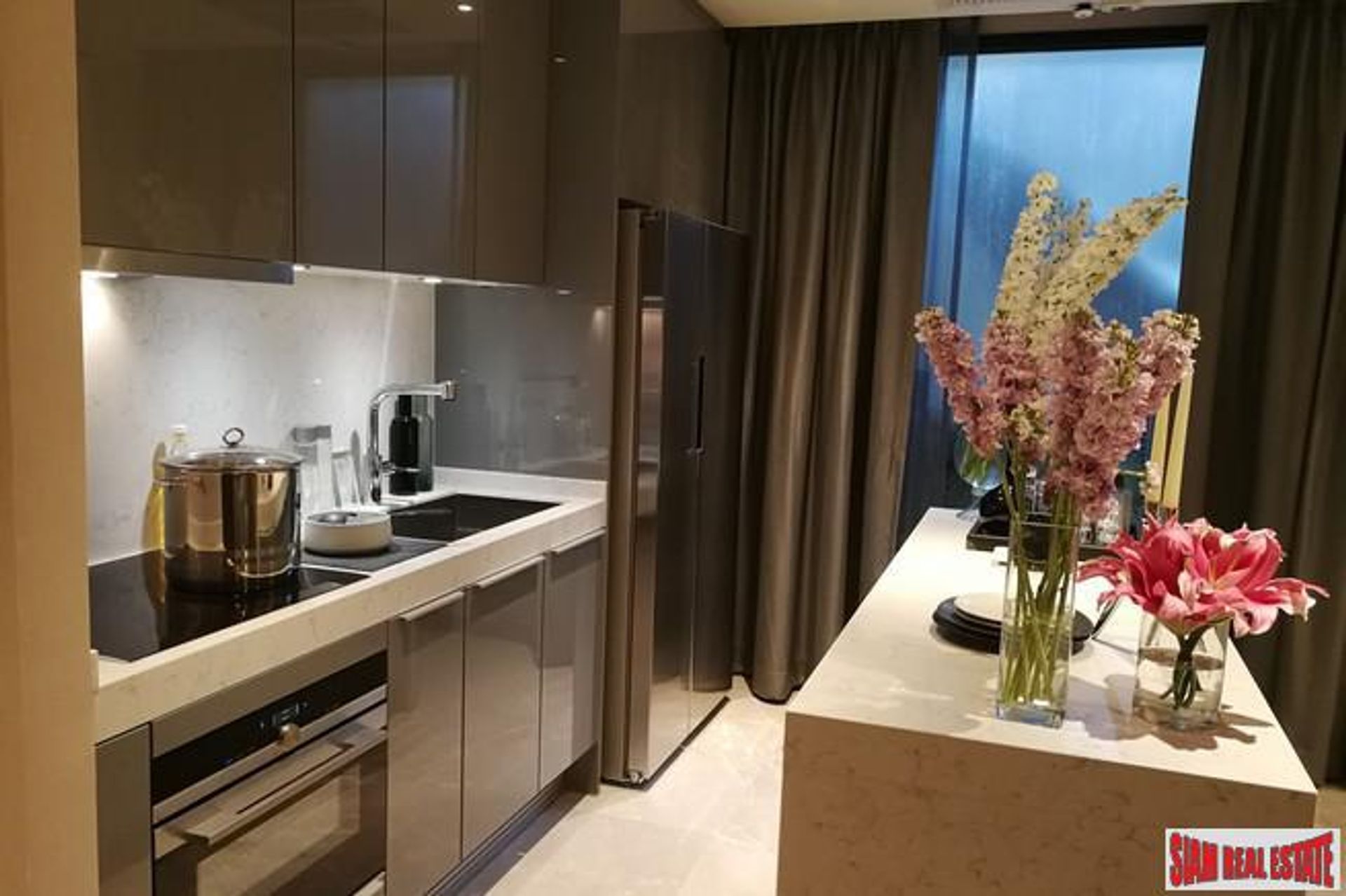 Condominium dans Thong Lo, Bangkok 10026425