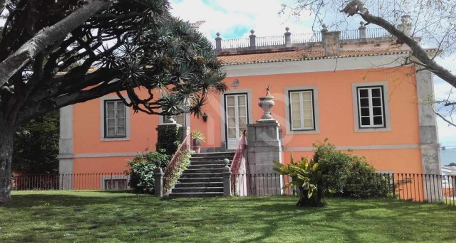 Casa nel Laveiras, Lisbona 10026474