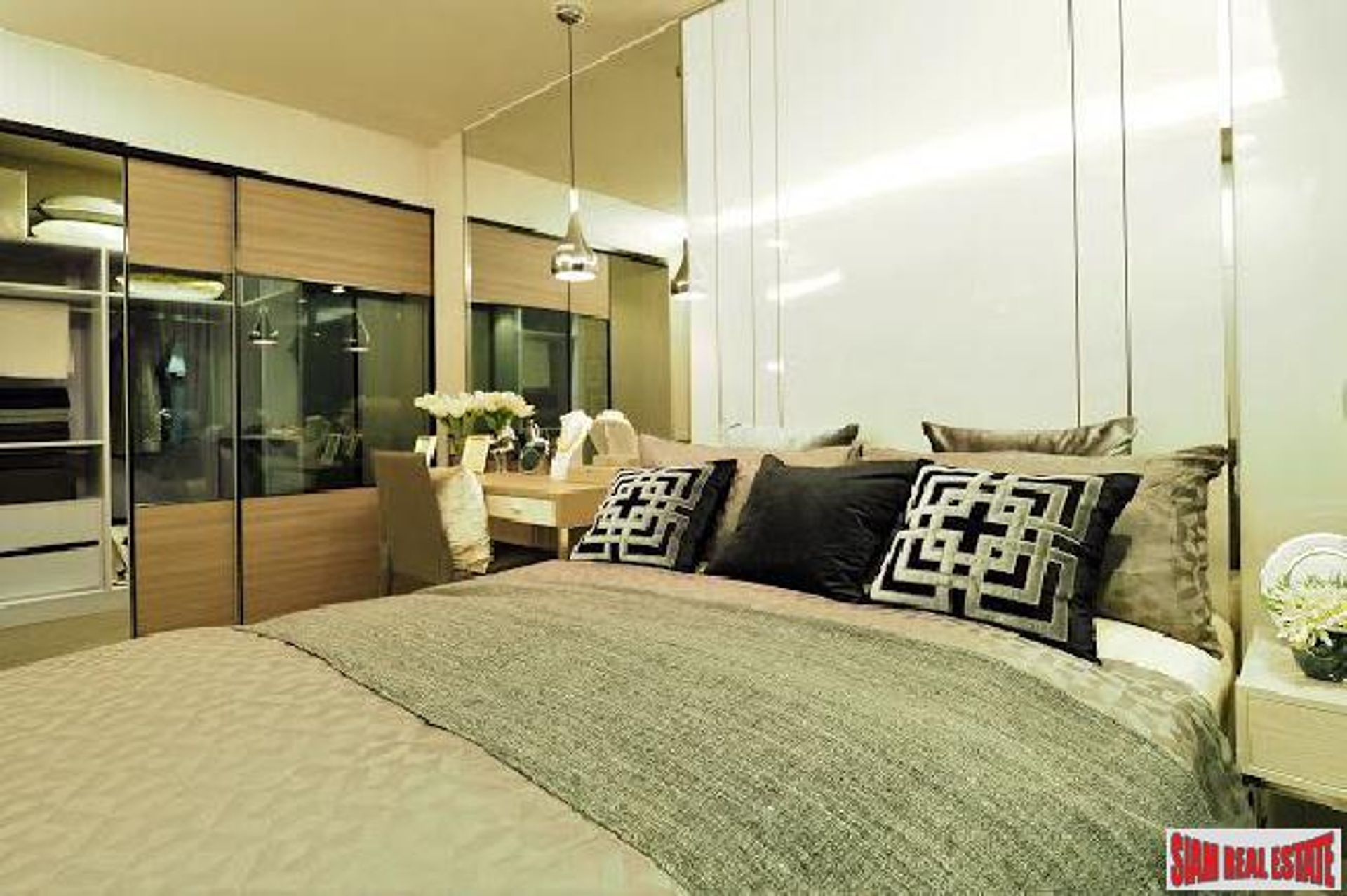 Condominio nel On Nut, Bangkok 10026619