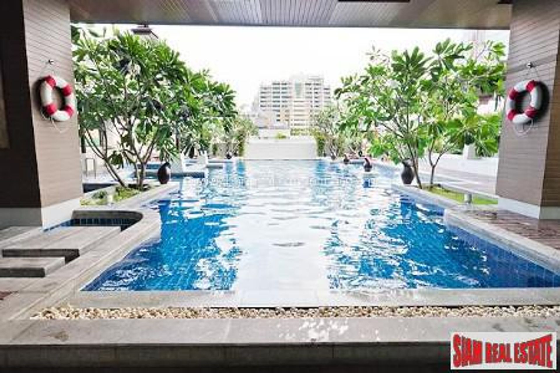 Condominium in Din Daeng, Krung Thep Maha Nakhon 10026645