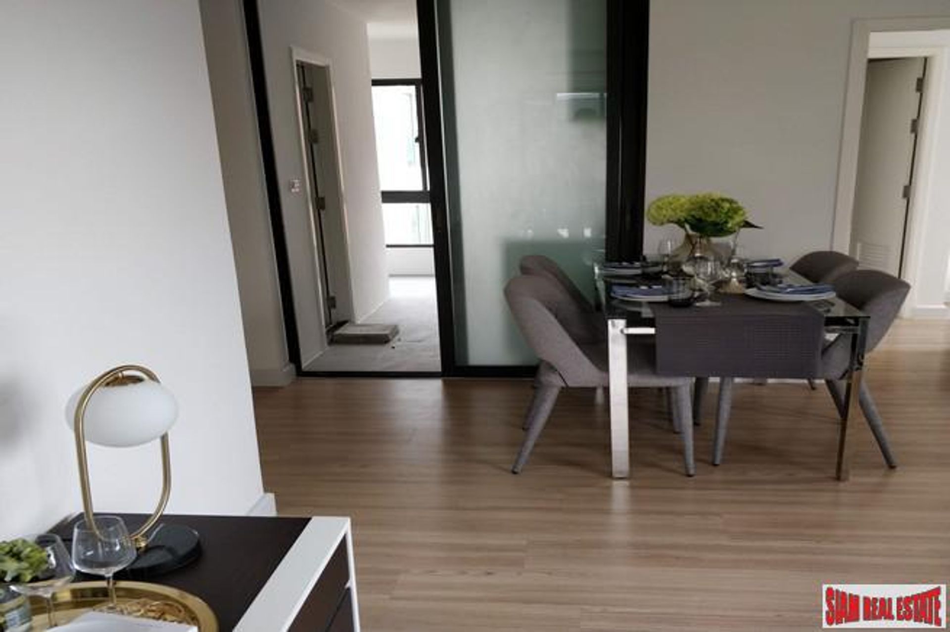 Condominium in Phrom Phong, Bangkok 10026997