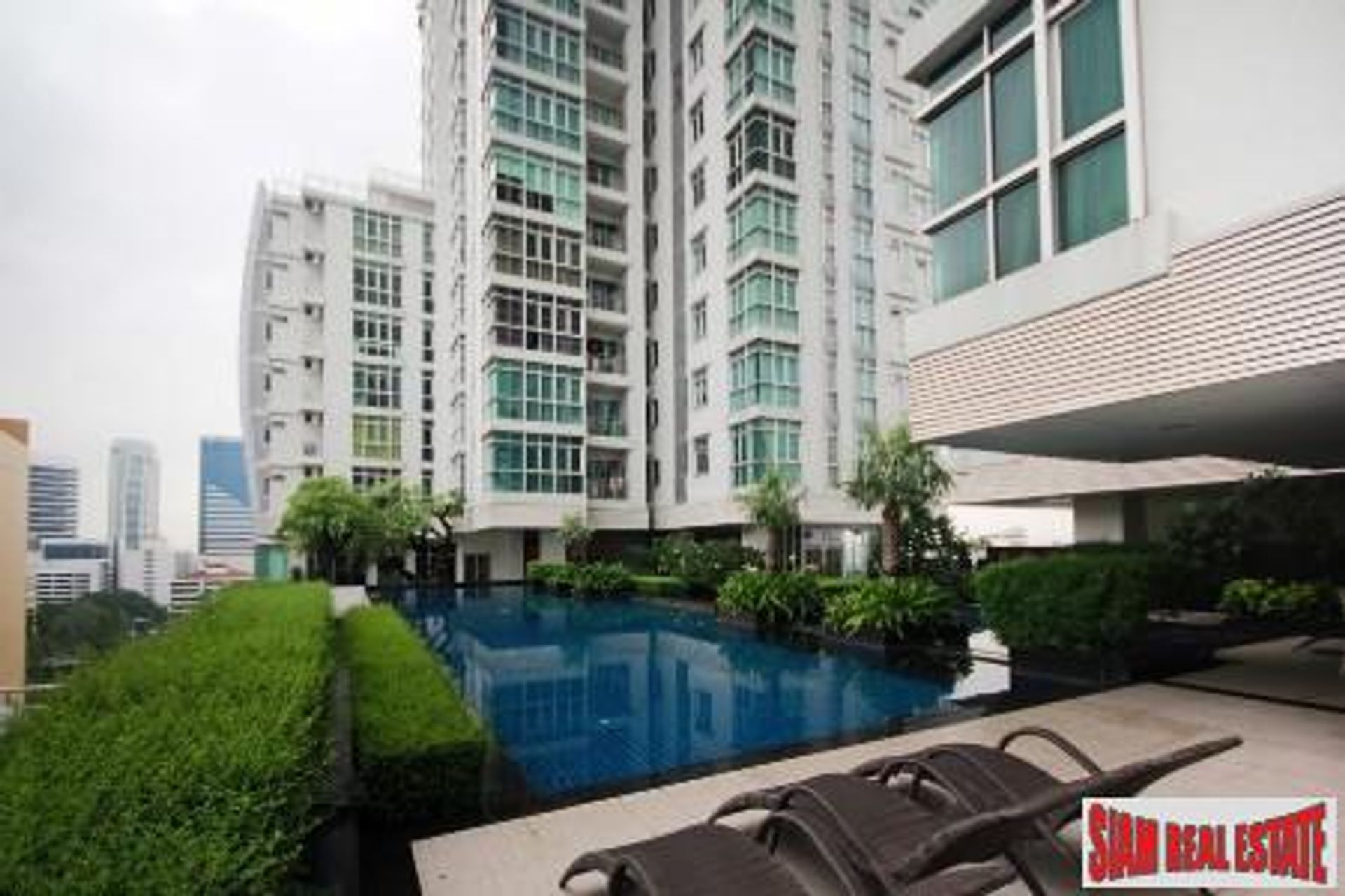 Condominium in Watthana, Krung Thep Maha Nakhon 10027011