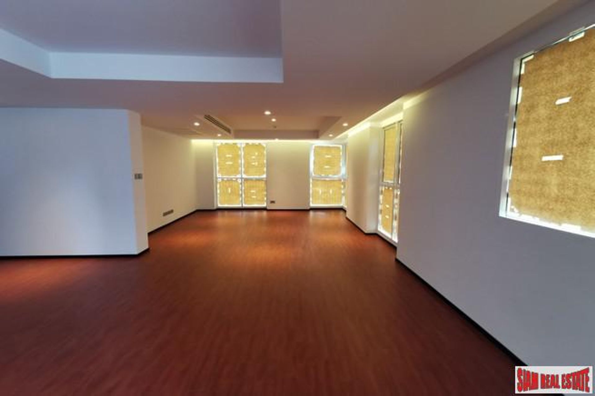 Condominio en Ratchadamri, Bangkok 10027033