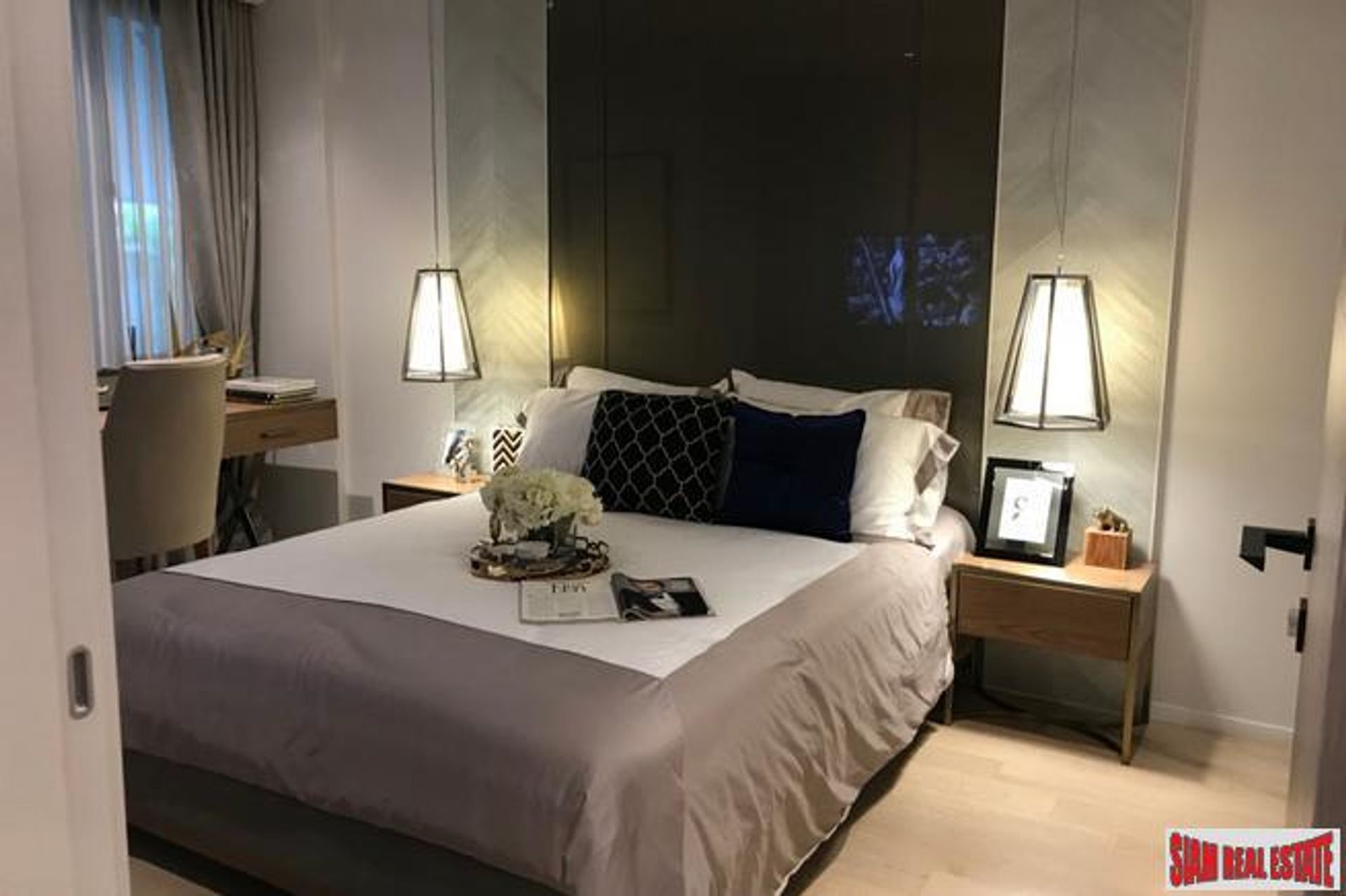 Condominium in Phloen Chit, Bangkok 10027054