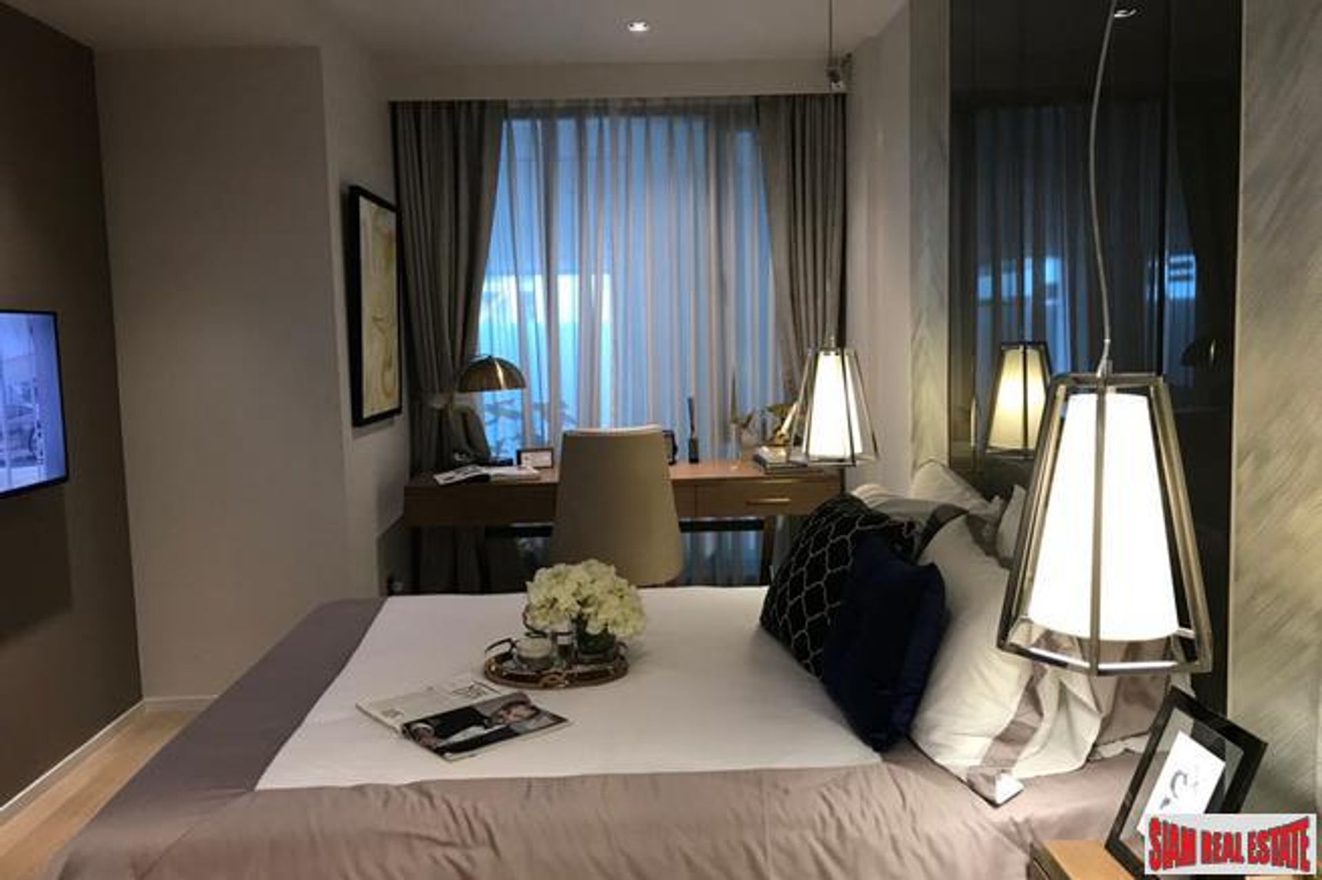 Condominium in Phloen Chit, Bangkok 10027054