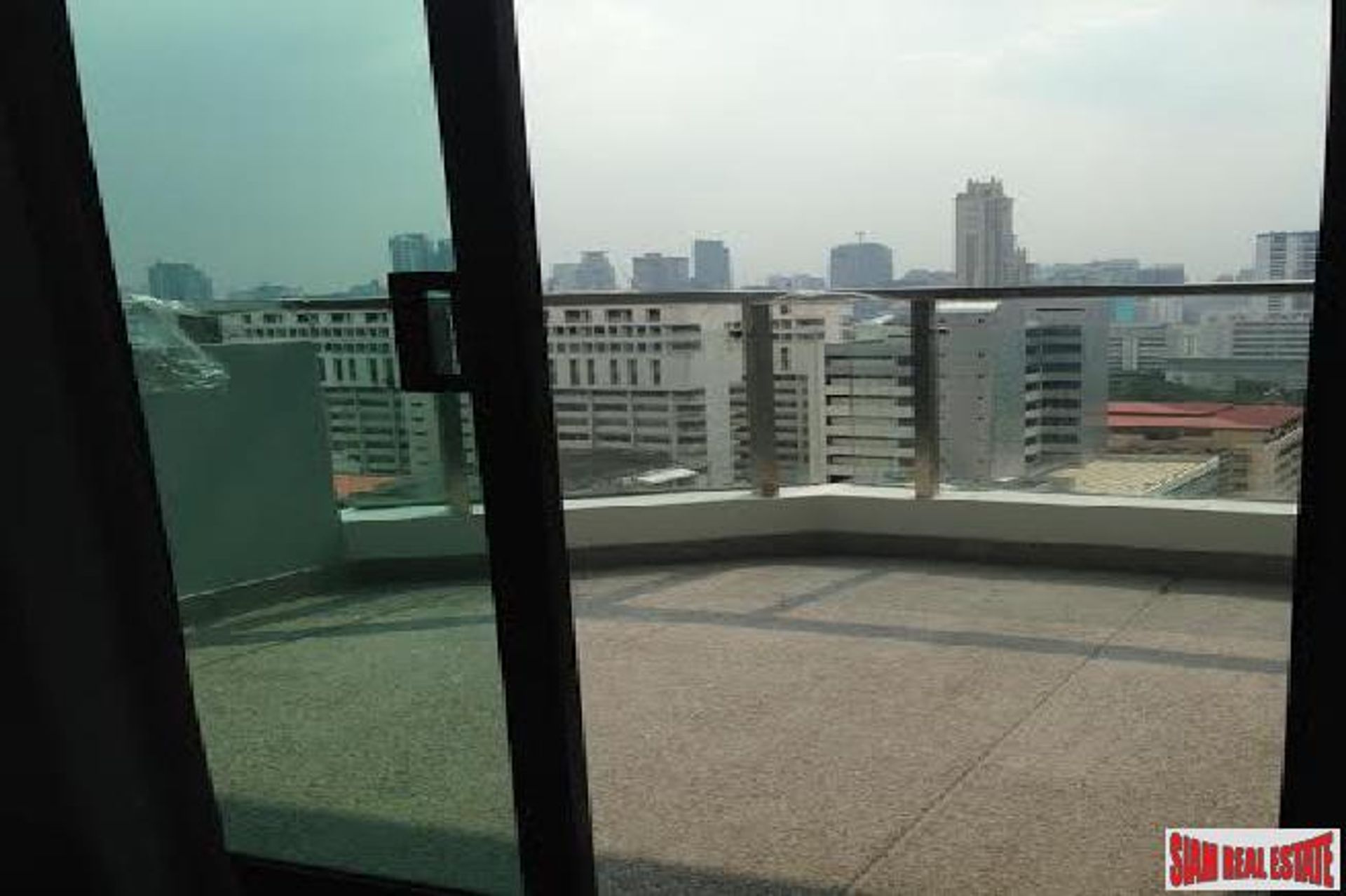 Condominium in Sukhumvit Soi 3-20, Bangkok 10027067