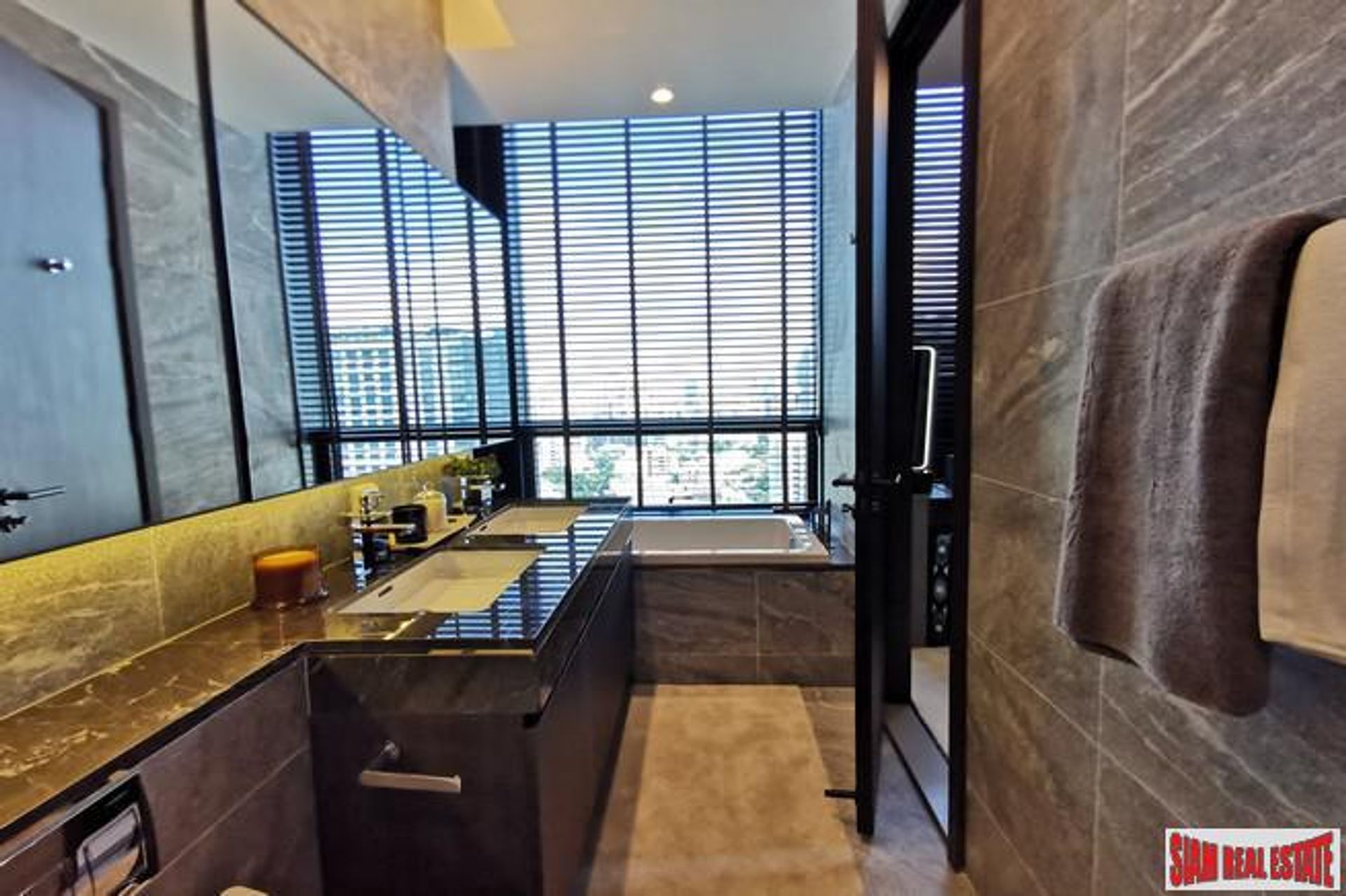 Condominio en Ban Na Song, Krung Thep Maha Nakhon 10027104