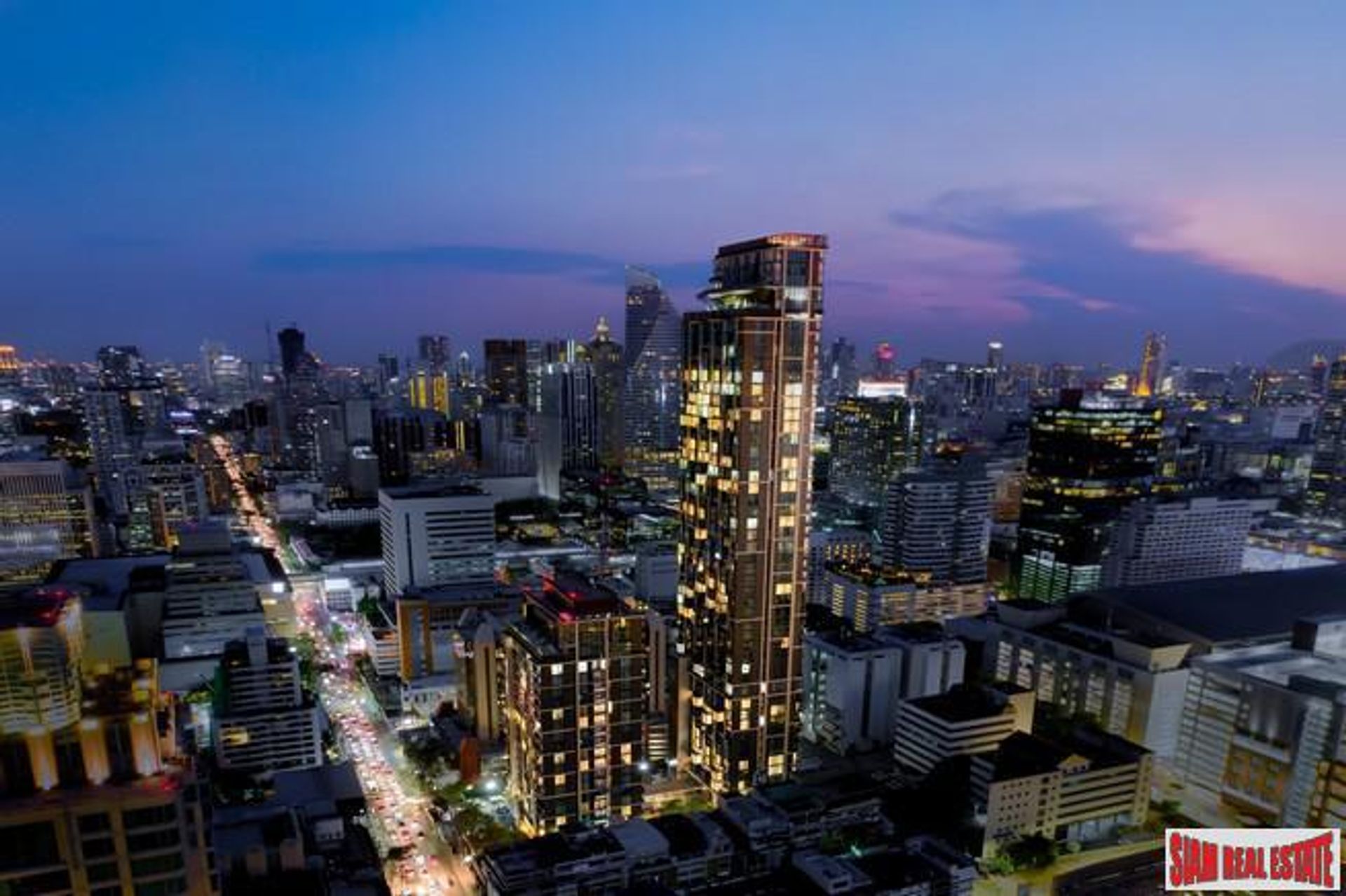 Condominio nel Chit Lom, Bangkok 10027115