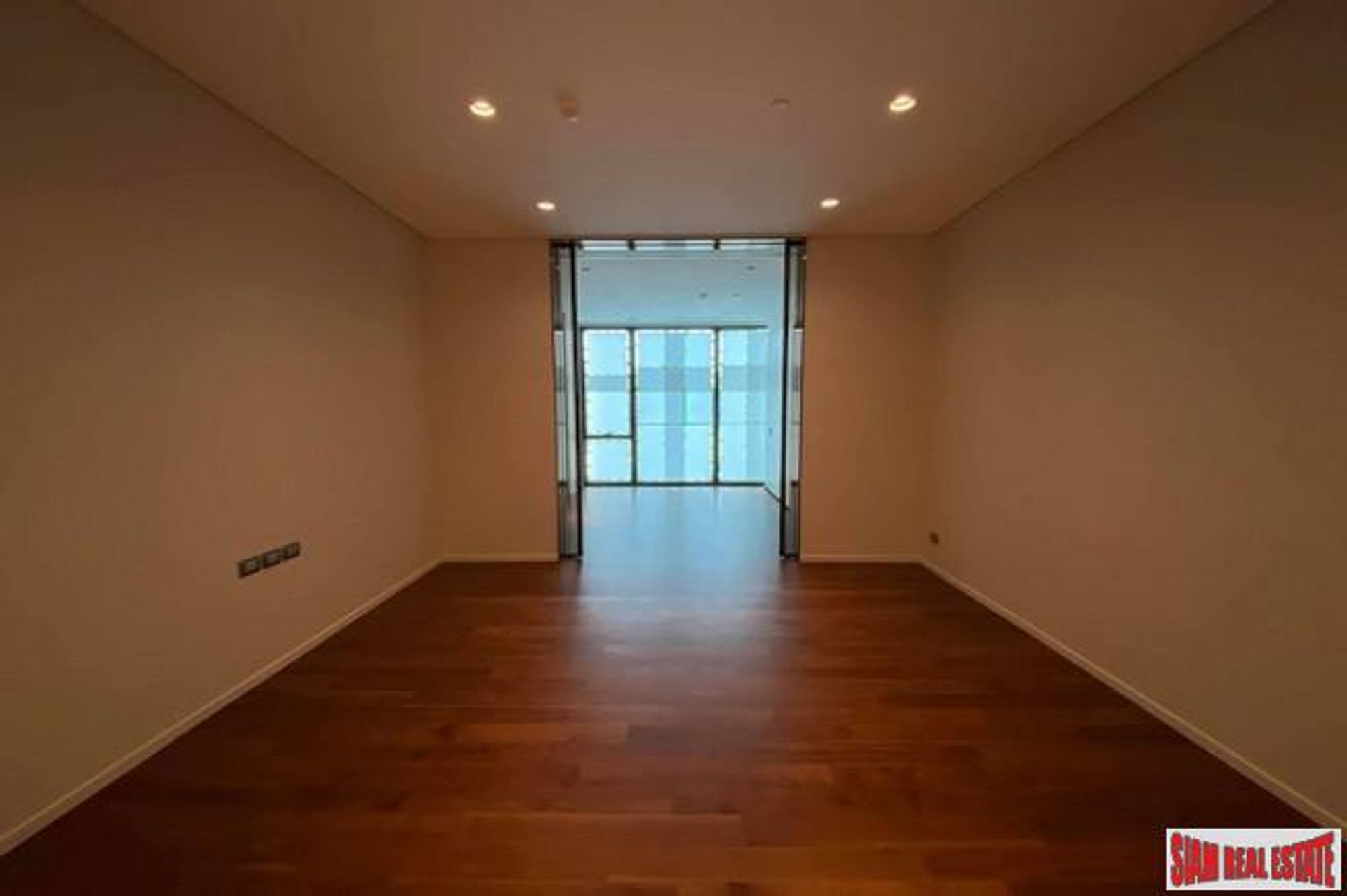 Condominio en Chit Lom, Bangkok 10027126