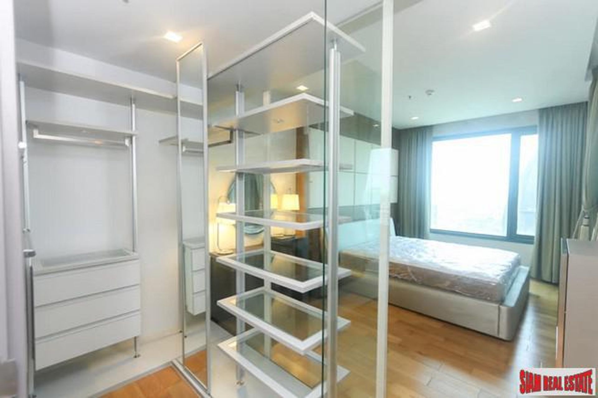 Condominium in Watthana, Krung Thep Maha Nakhon 10027143