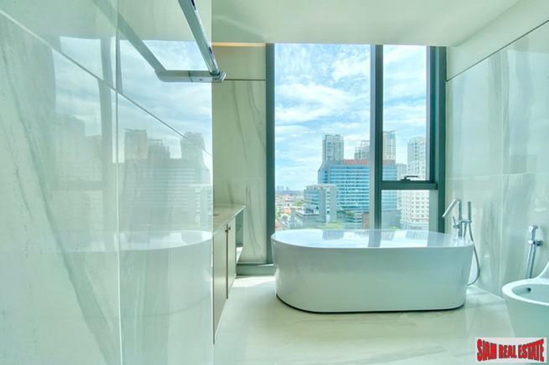 Condominio nel Phrom Phong, Bangkok 10027222