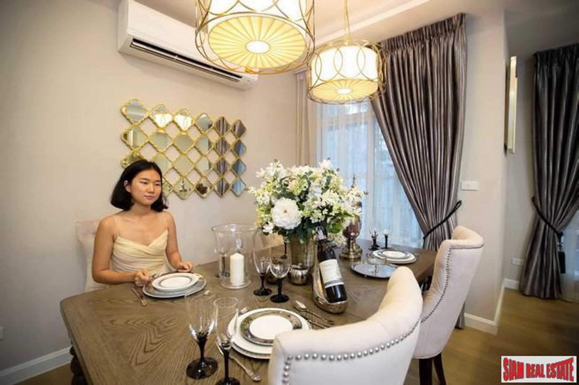 Condominium in Phrom Phong, Bangkok 10027296