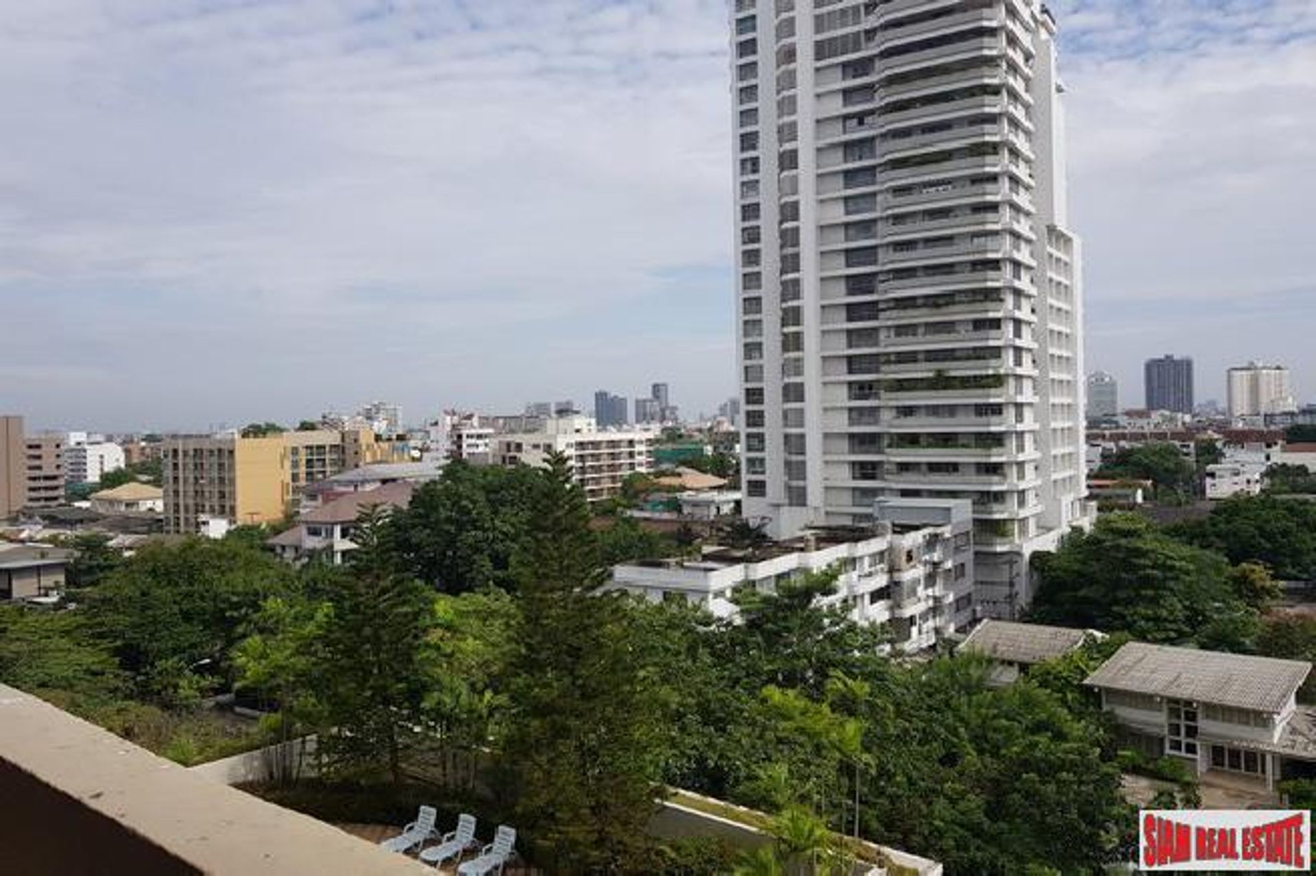 Condominium dans Ekkamai, Bangkok 10027307