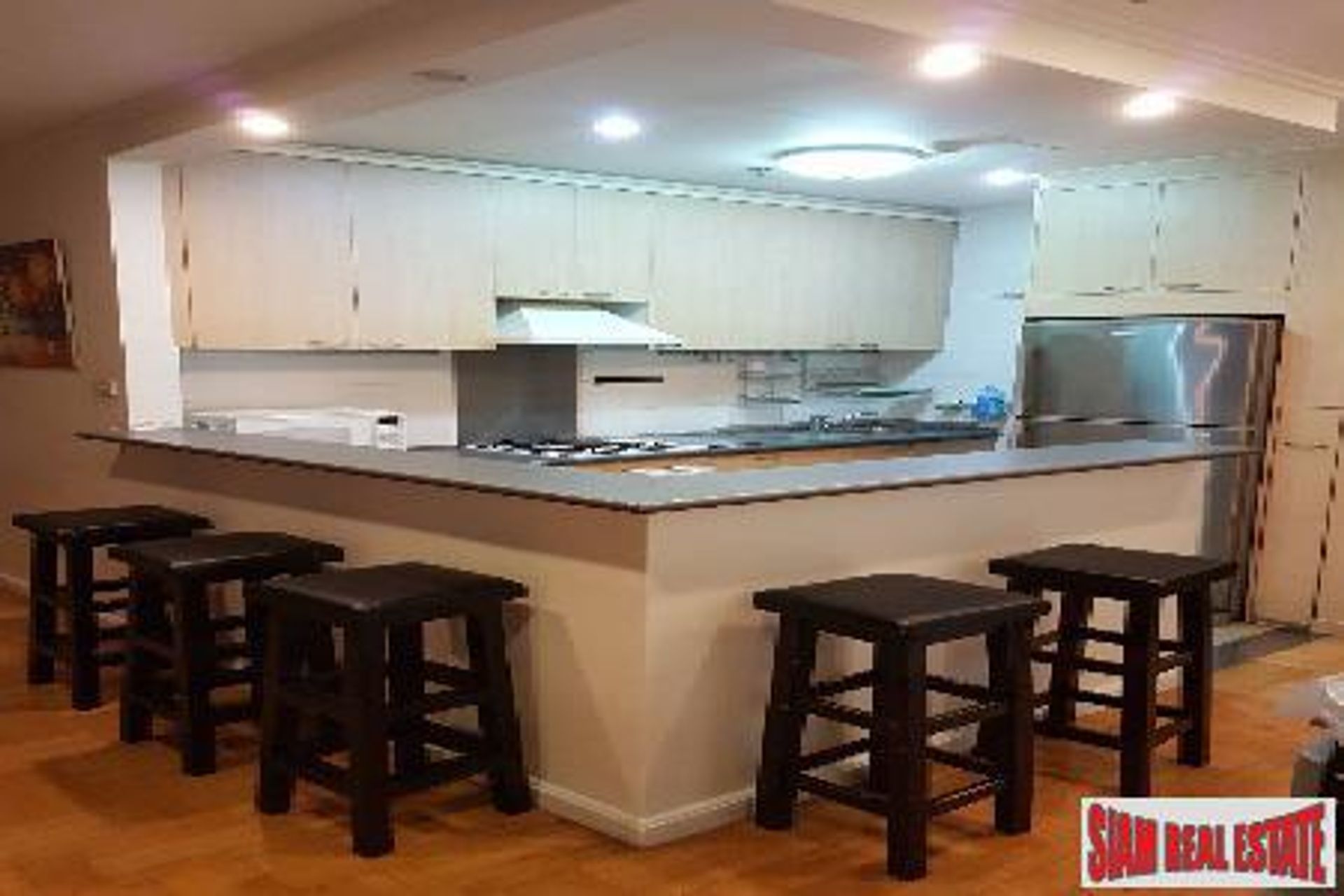 Condominium in Ban Na Lied, Krung Thep Maha Nakhon 10027334