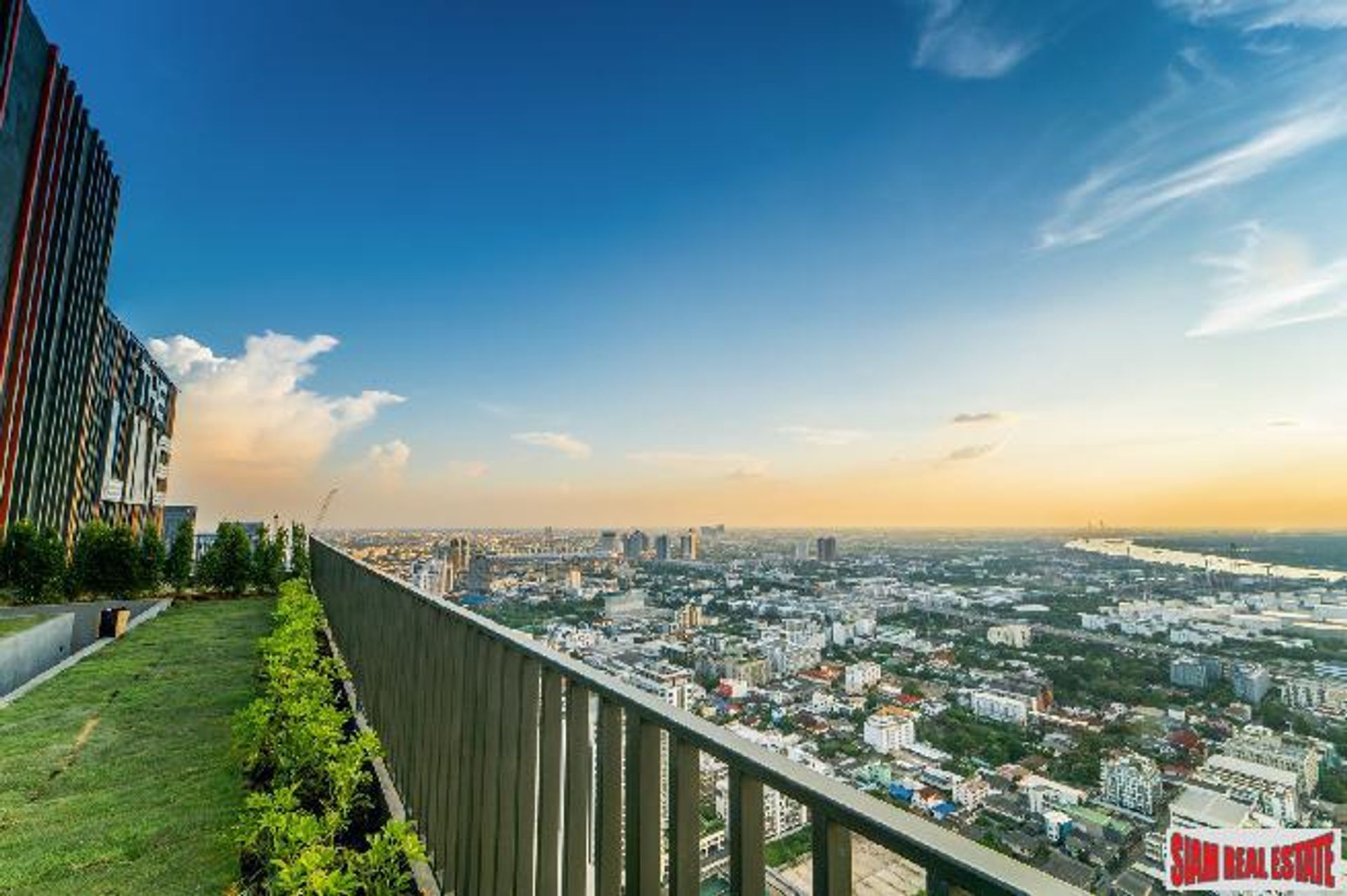 Condominio en Phra Khanong, Krung Thep Maha Nakhon 10027336