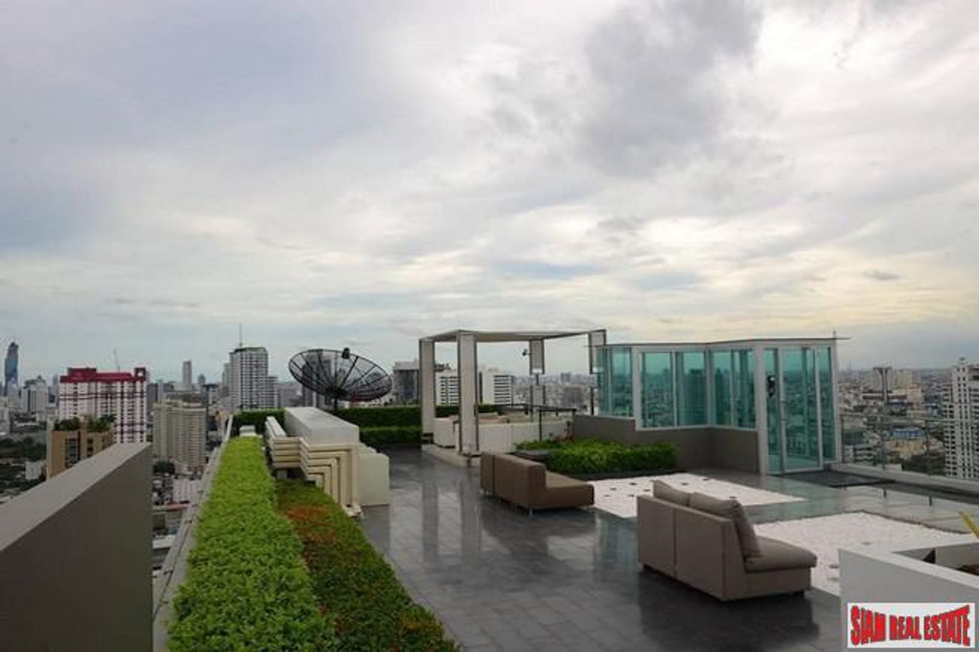 Condominium in Victory Monument, Bangkok 10027368