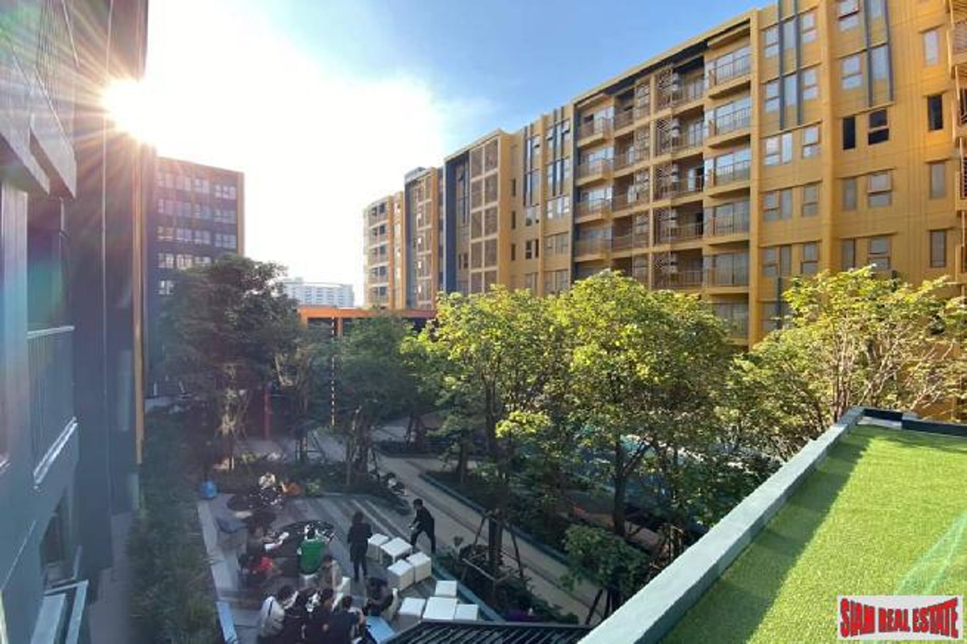 Condominio en Phra Khanong, Krung Thep Maha Nakhon 10027414