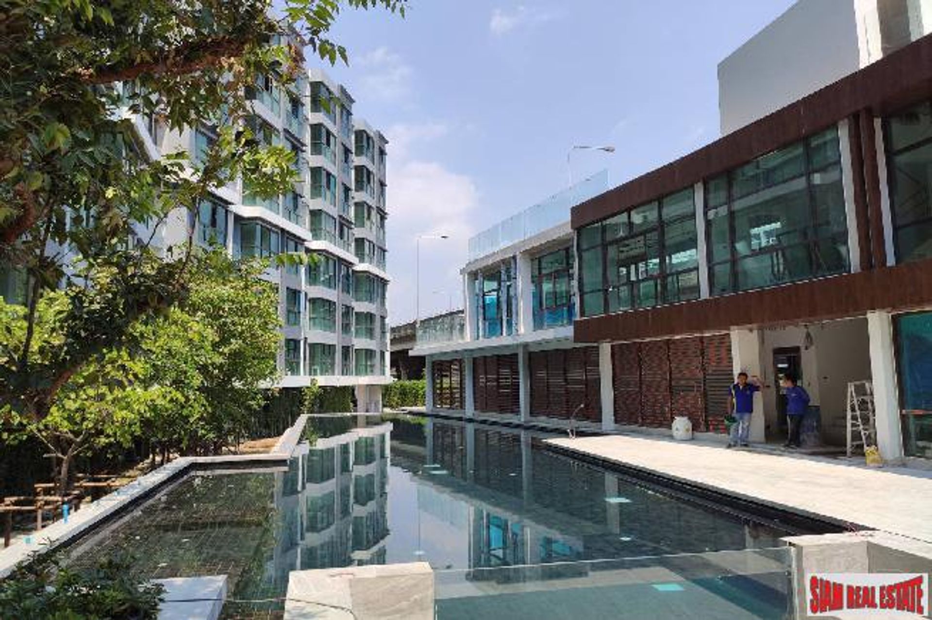 Condominio nel Phra Khanong, Bangkok 10027436