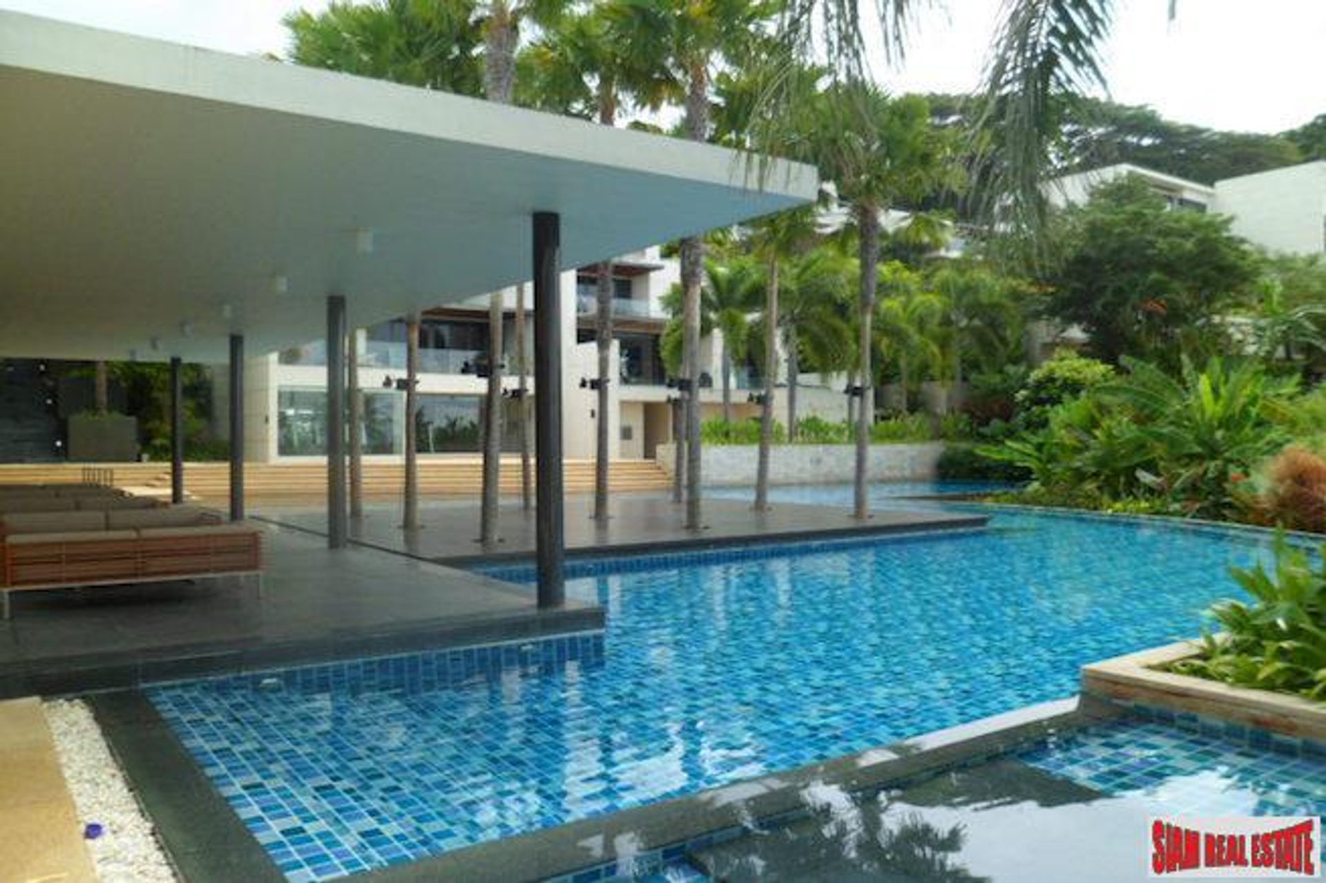 Condominium dans Kata, Phuket 10027747