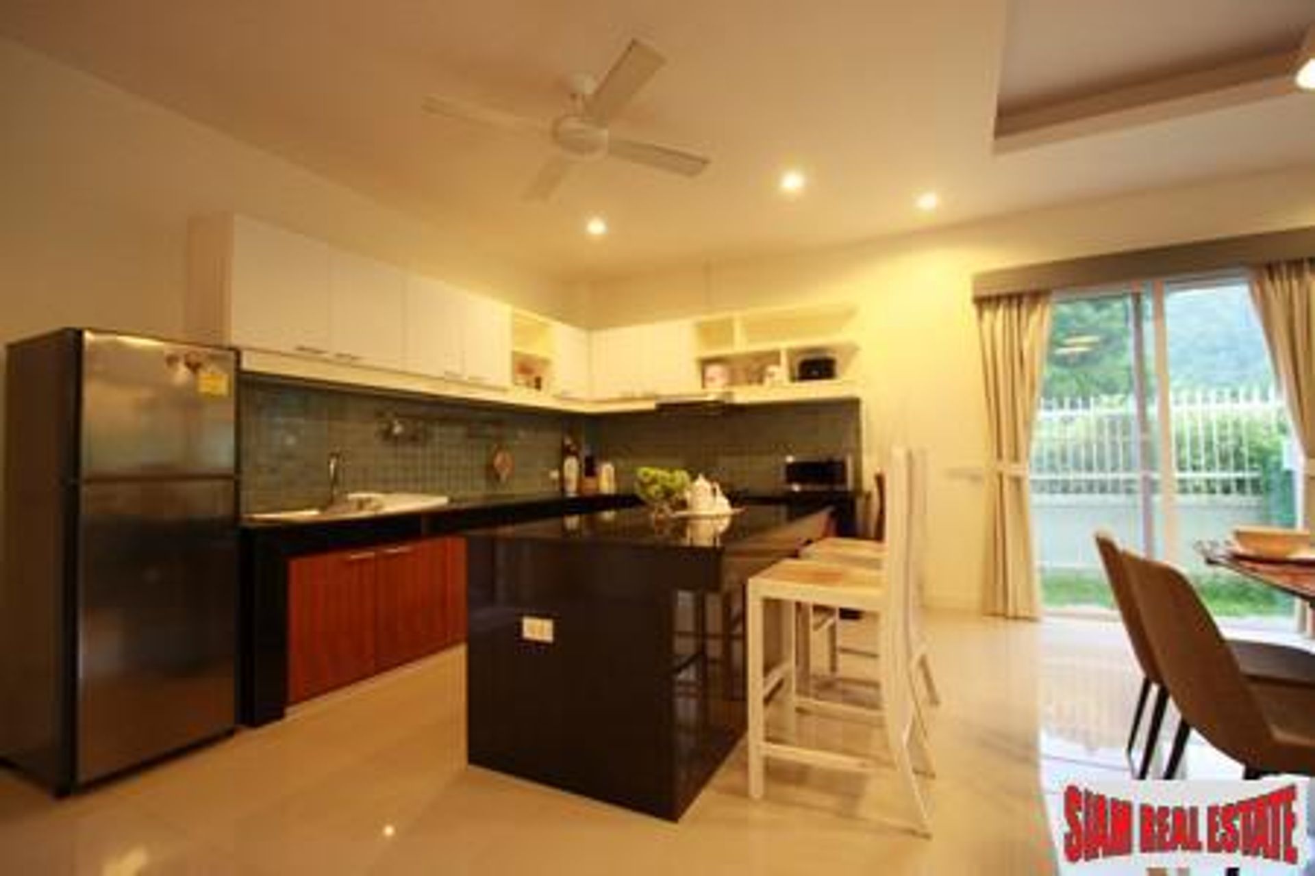 Hus i Chalong, Phuket 10027773