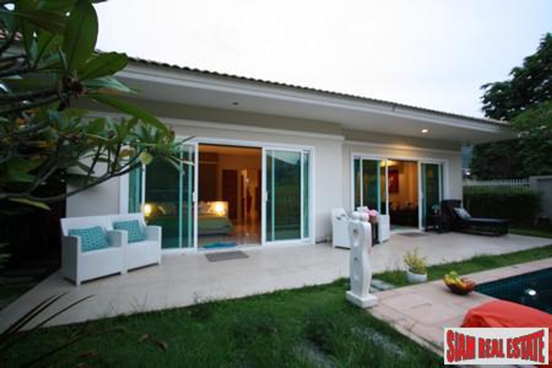 Hus i Chalong, Phuket 10027773