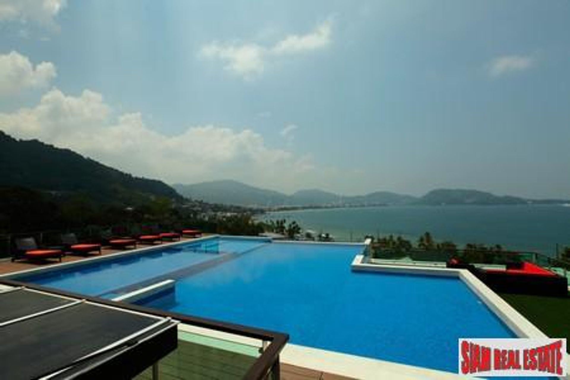 Condominium in Kalim, Phuket 10027832