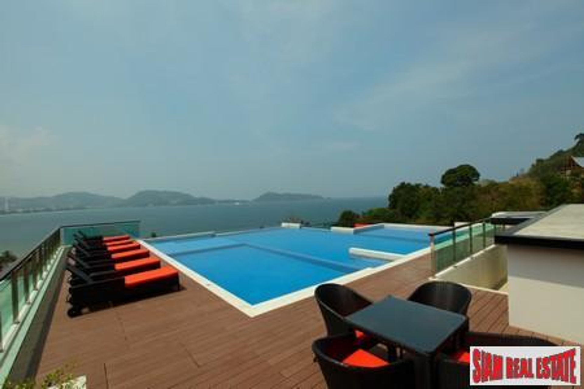 Condominium in Kalim, Phuket 10027832