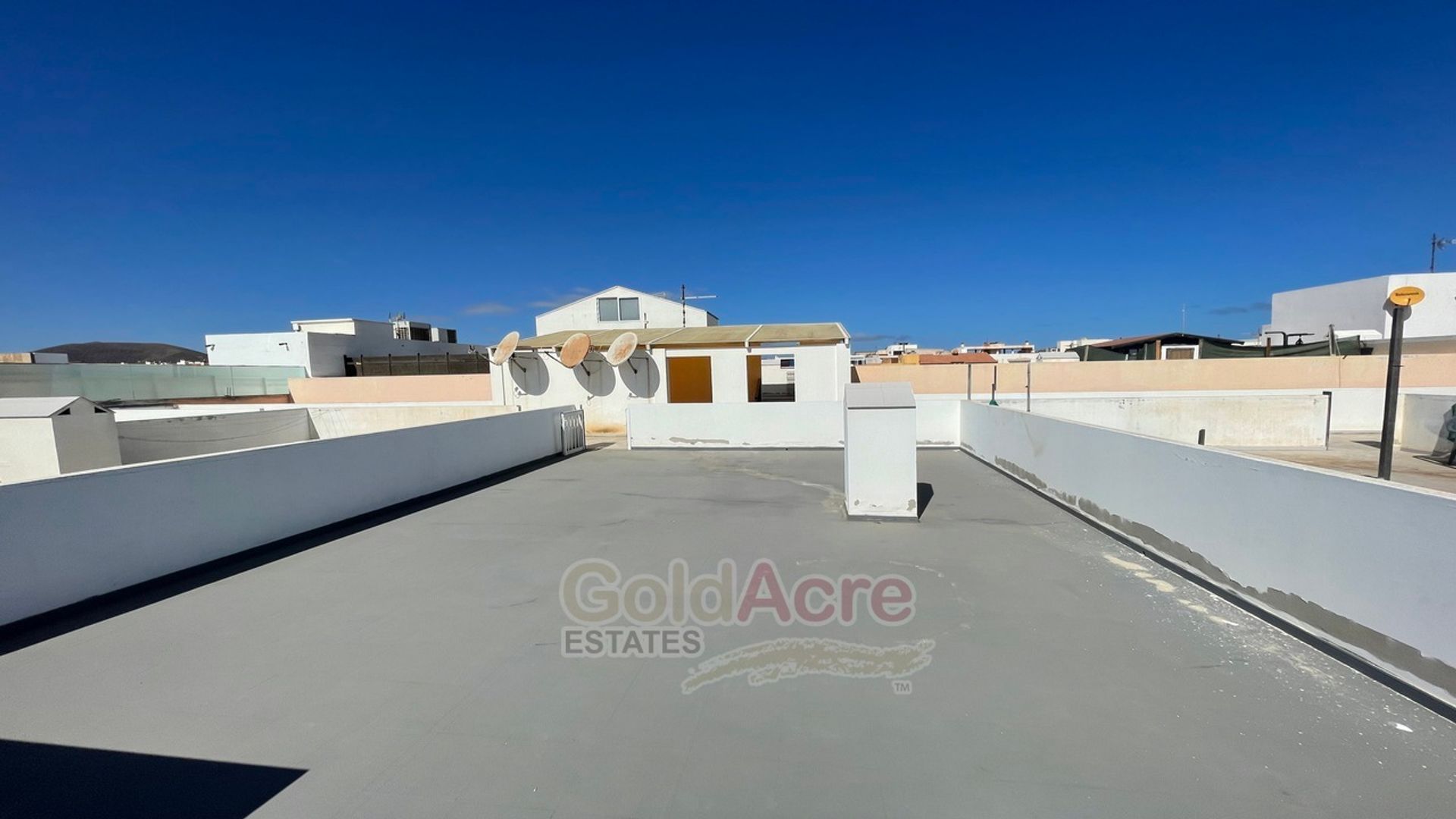 Condominium in Corralejo, Canary Islands 10027866