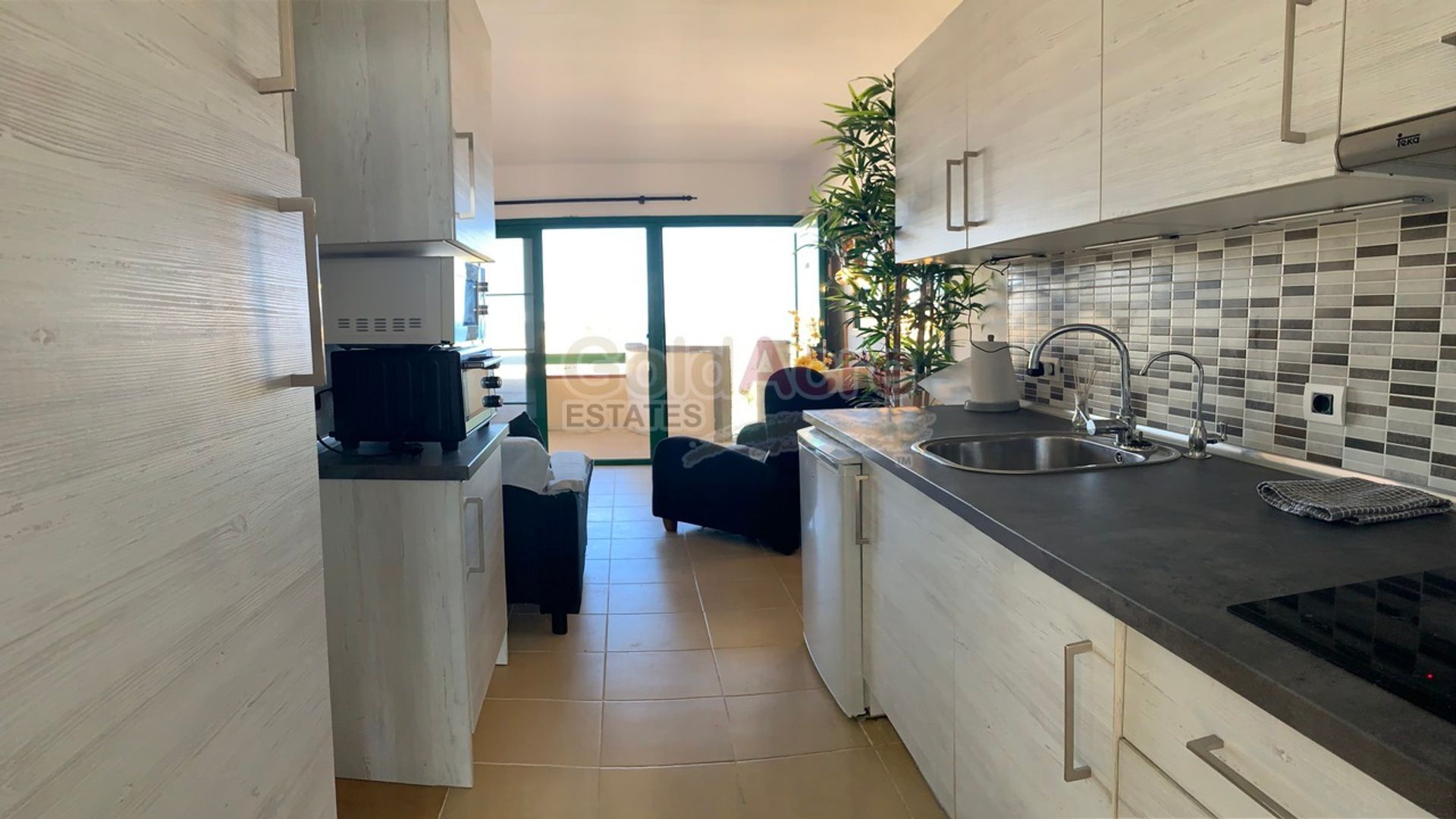 Condominium in Costa de Antigua, Canary Islands 10027889