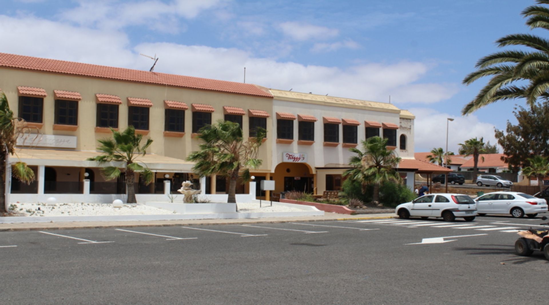 Land in Parque Holandes, Canary Islands 10028282