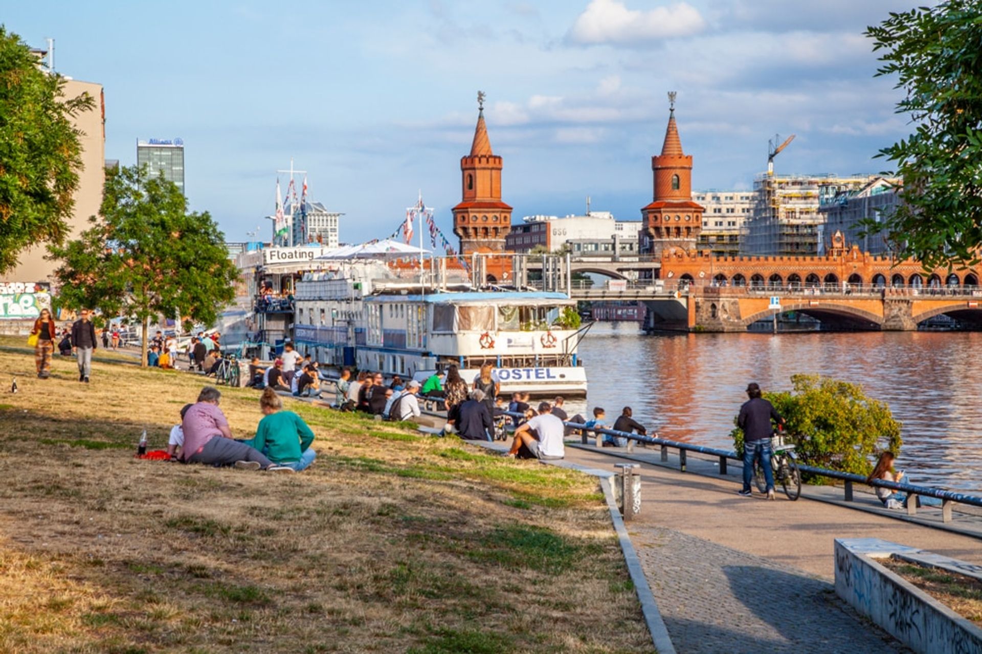 عمارات في Friedrichshain, Berlin 10028515