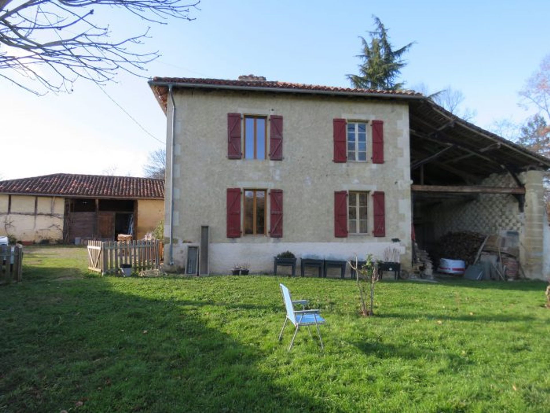 Condominium in Masseube, Occitanie 10028898