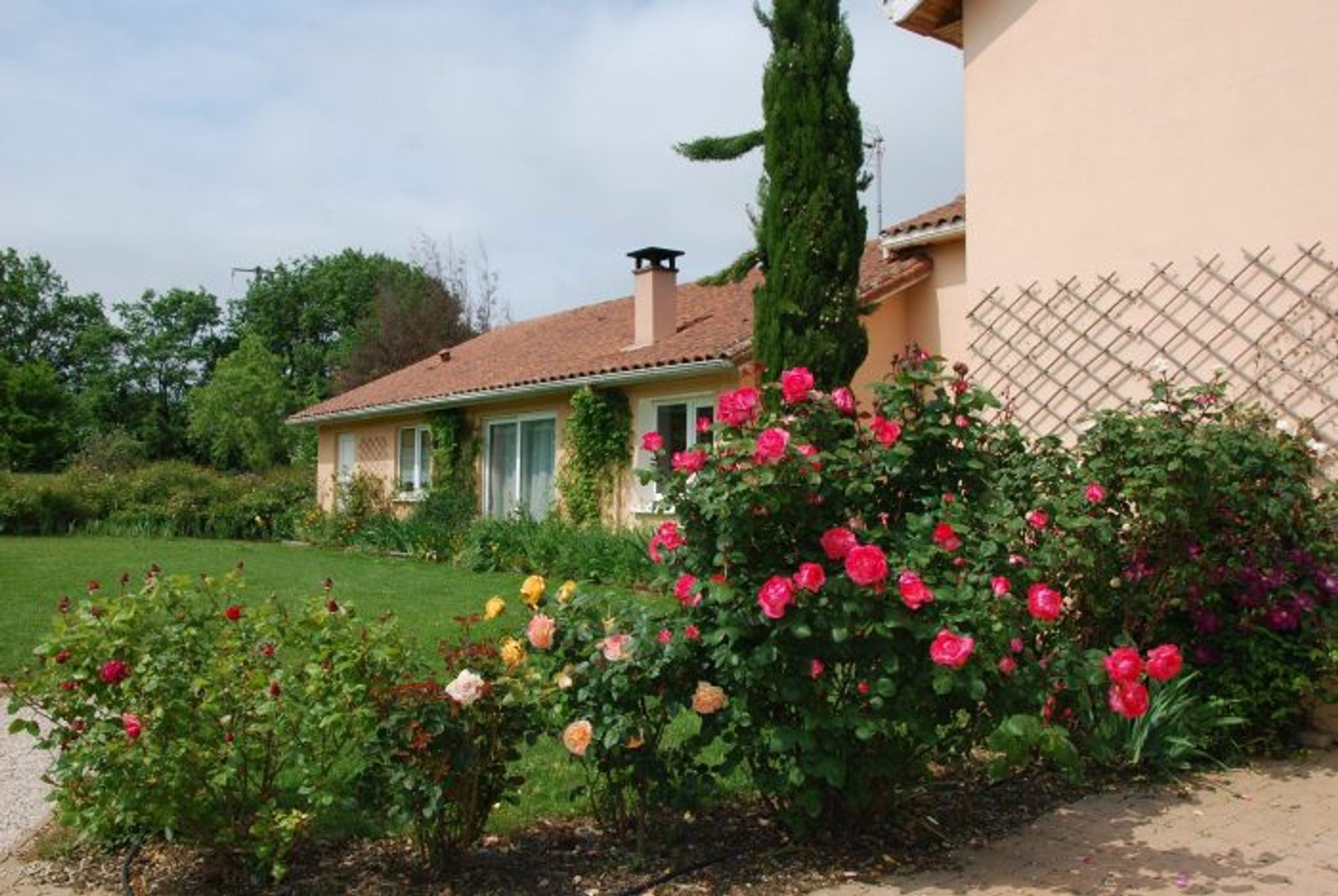 Hus i Masseube, Occitanie 10028925