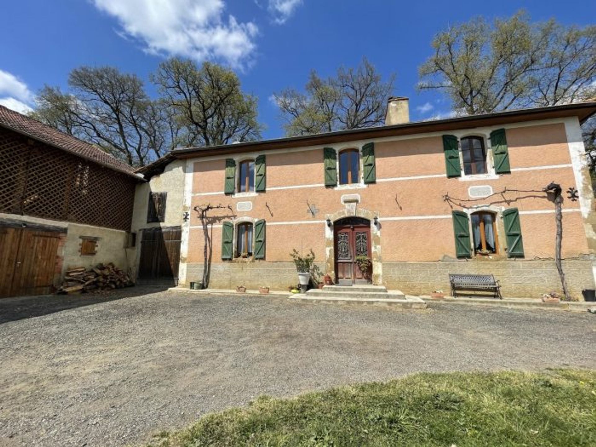 Hus i Masseube, Occitanie 10028970