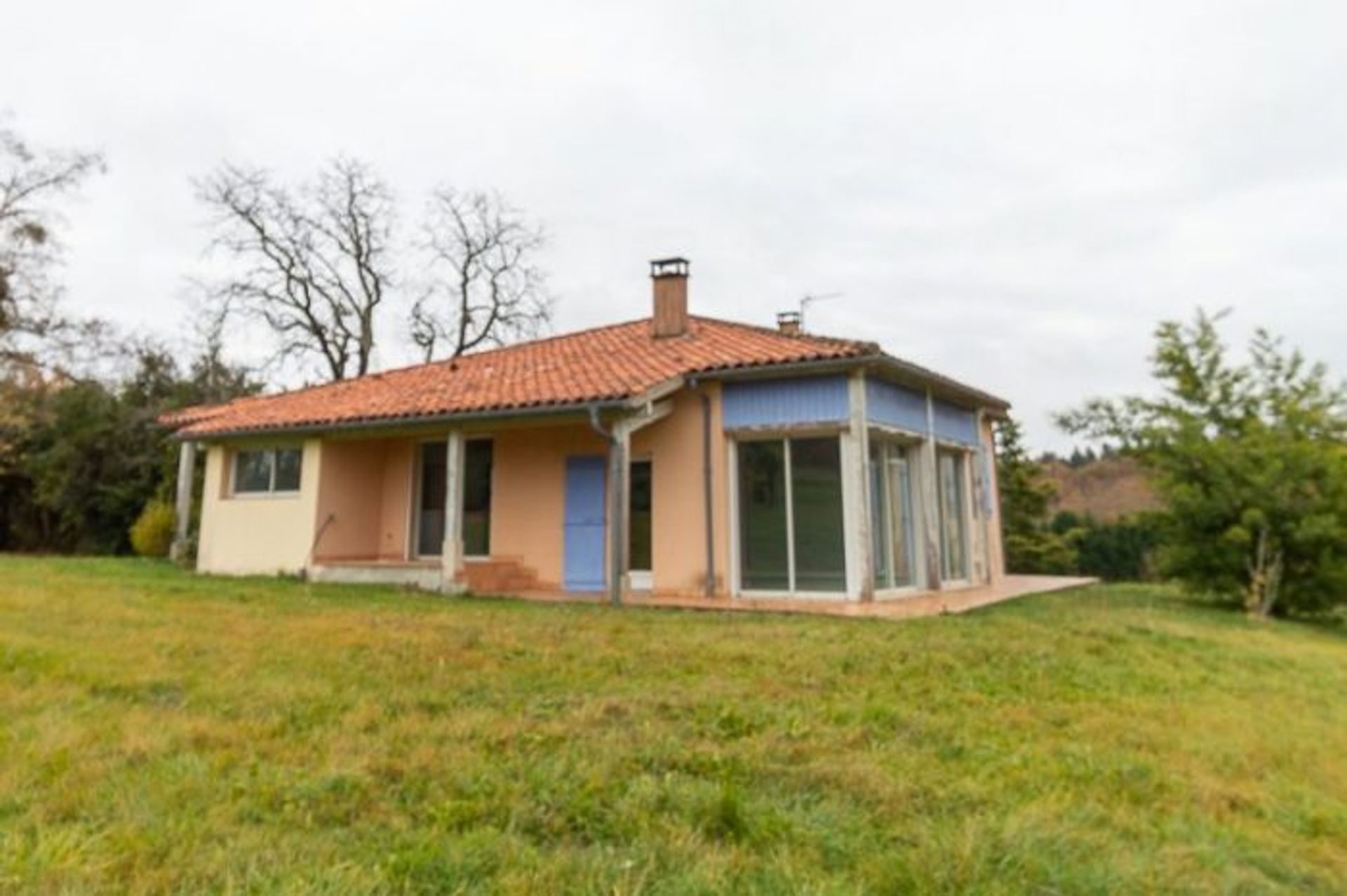 Rumah di Montesquiou, Midi-Pyrenees 10028974