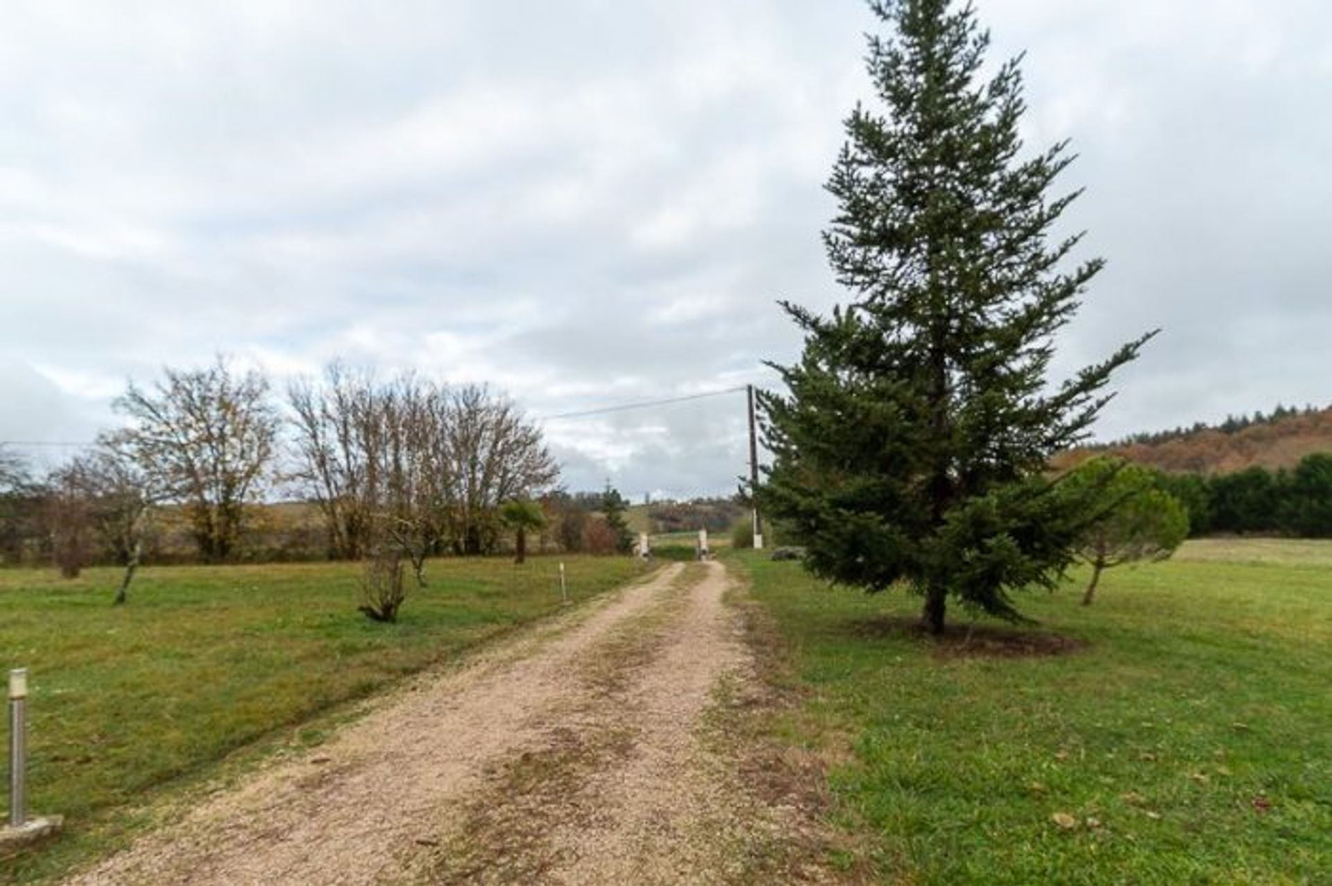 Rumah di Montesquiou, Midi-Pyrenees 10028974