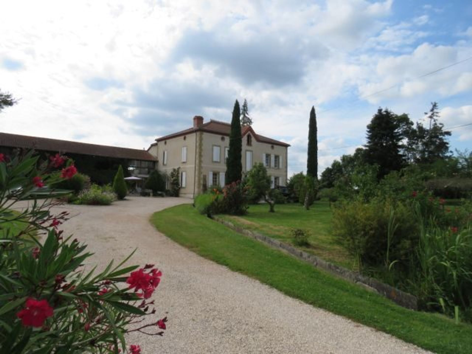 Hus i Masseube, Midi-Pyrenees 10029062