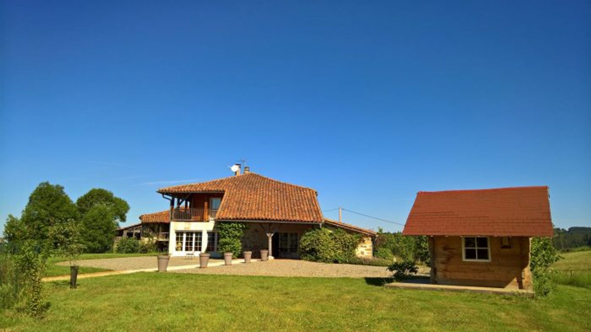 rumah dalam Saint-Girons, Midi-Pyrenees 10029072