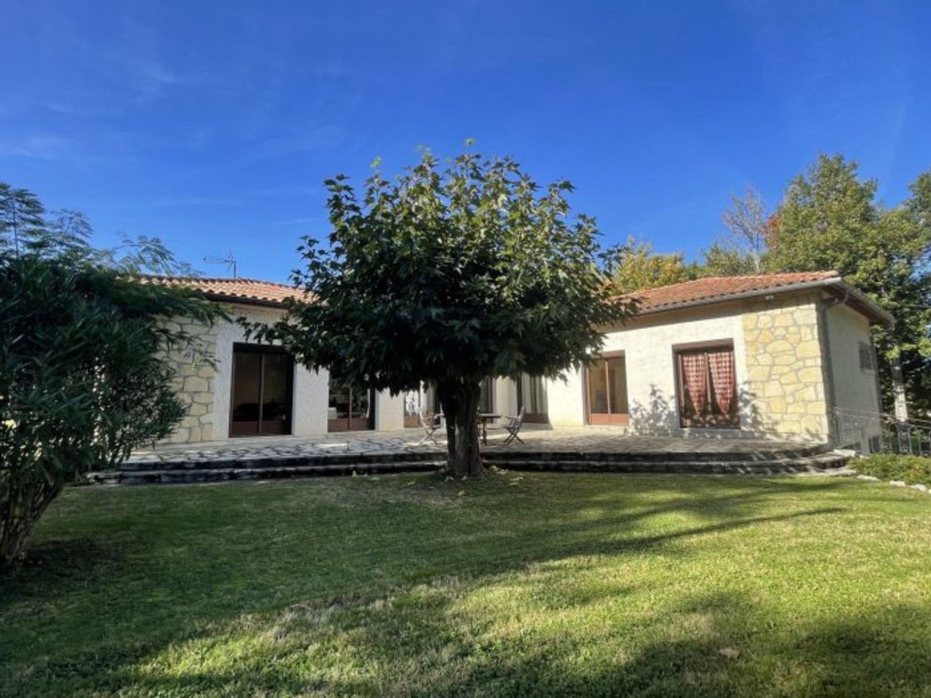 Huis in Masseube, Midi-Pyrenees 10029089