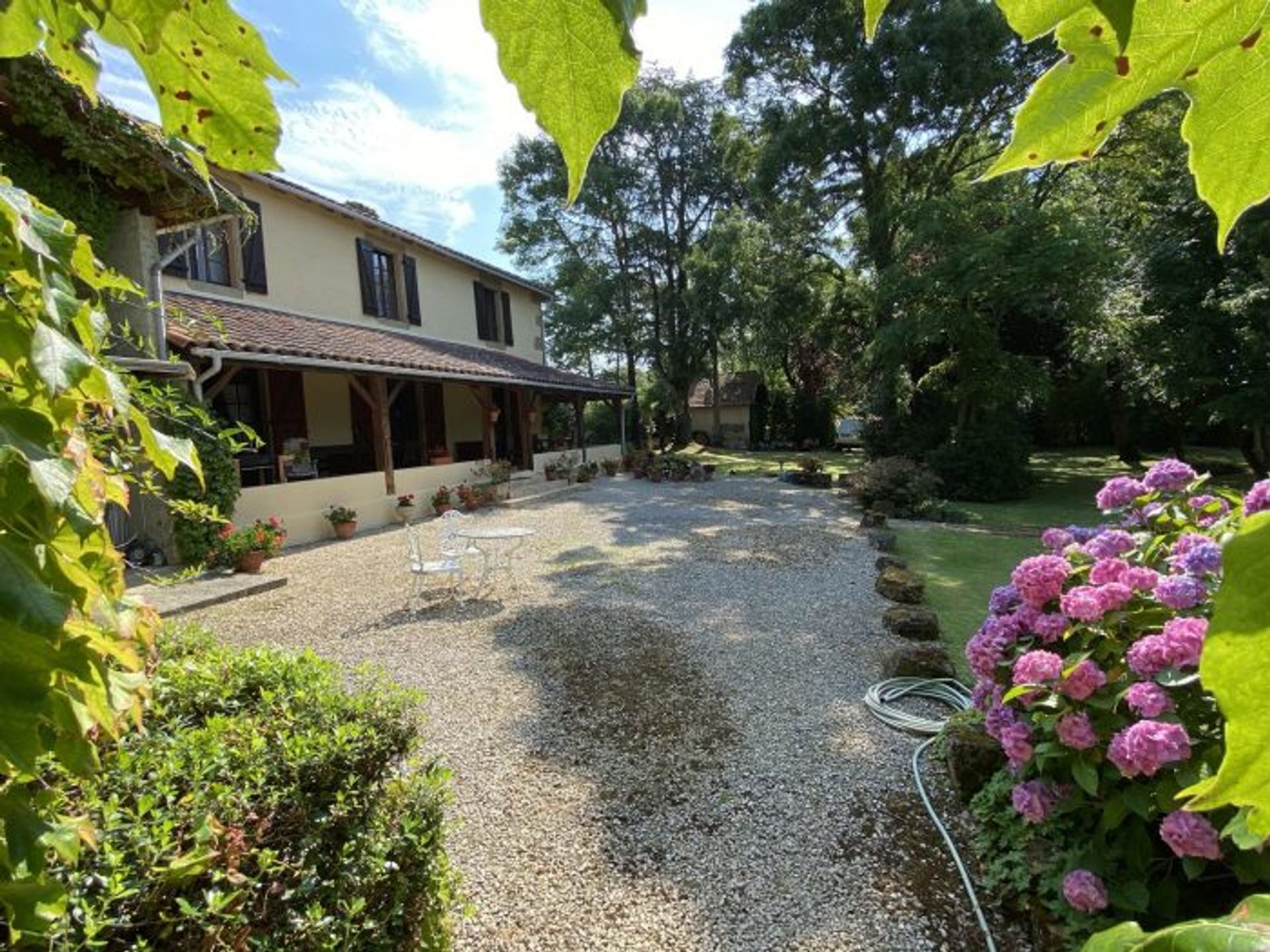 Condominium in Masseube, Occitanie 10029163