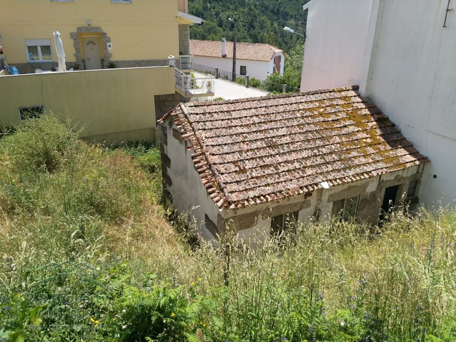 Condominium dans Hôpital Oliveira do, Coïmbre 10029184