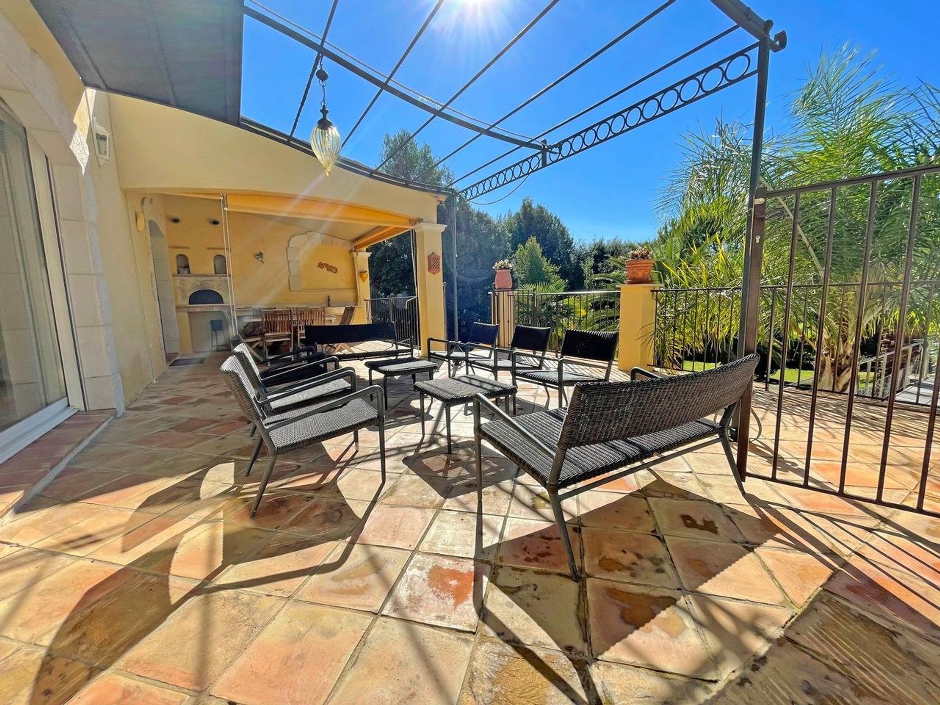 House in Vence, Provence-Alpes-Cote d'Azur 10029694