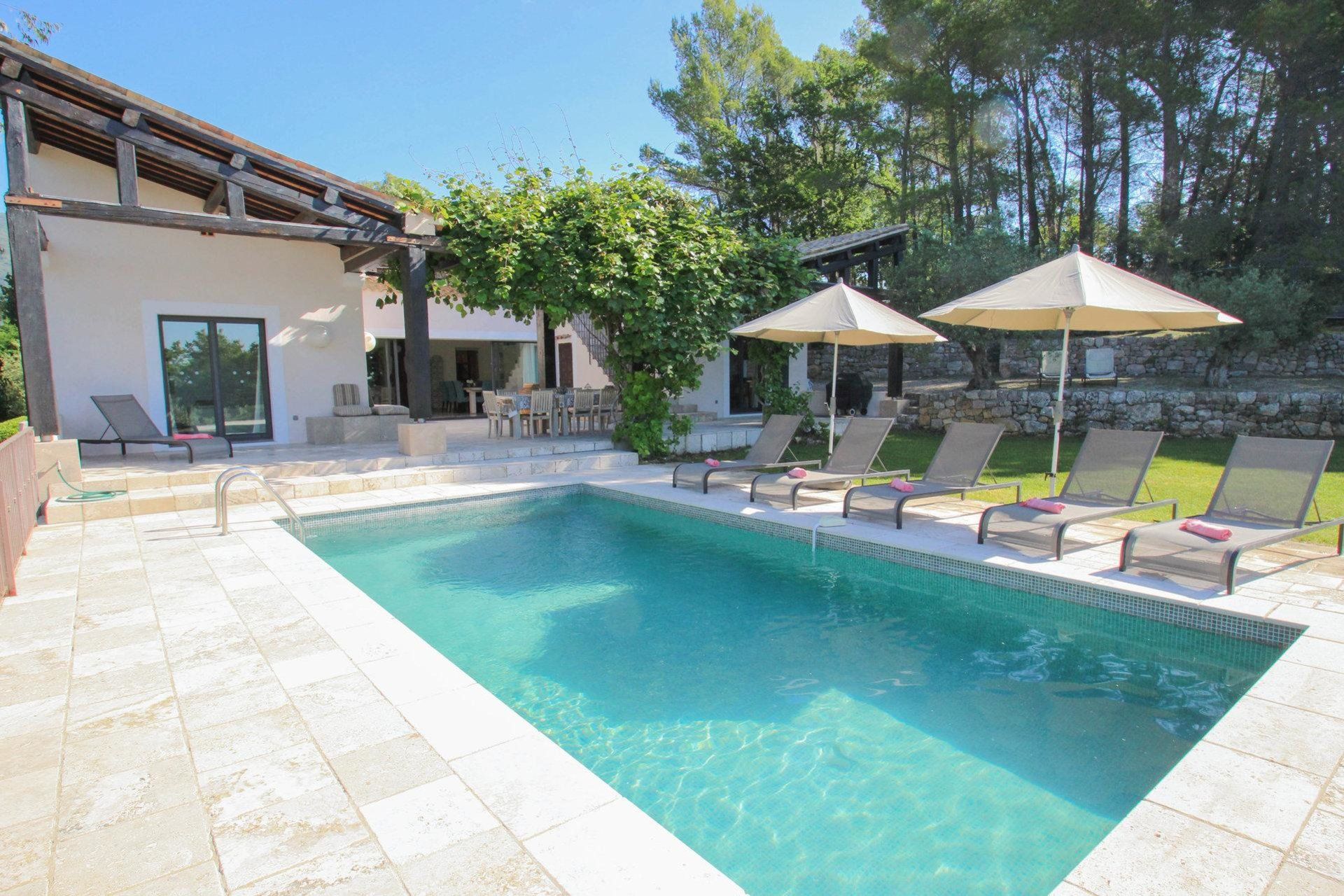 Hus i Seillans, Provence-Alpes-Cote d'Azur 10029699